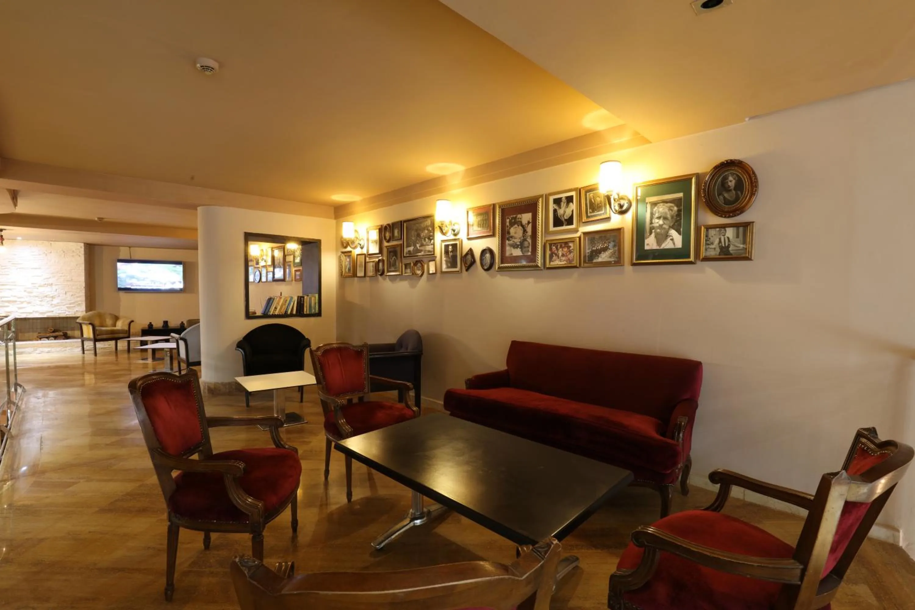 Restaurant/places to eat in Hôtel Les Saisons