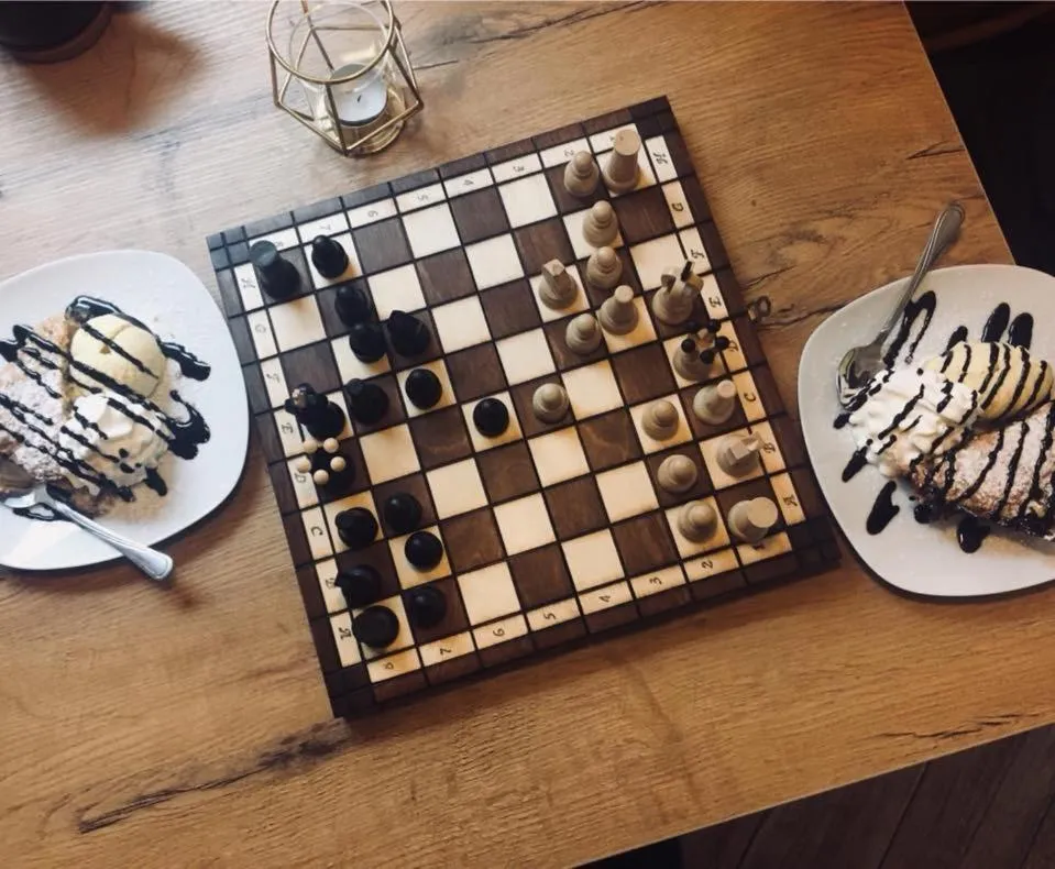 Library in Willa Lala