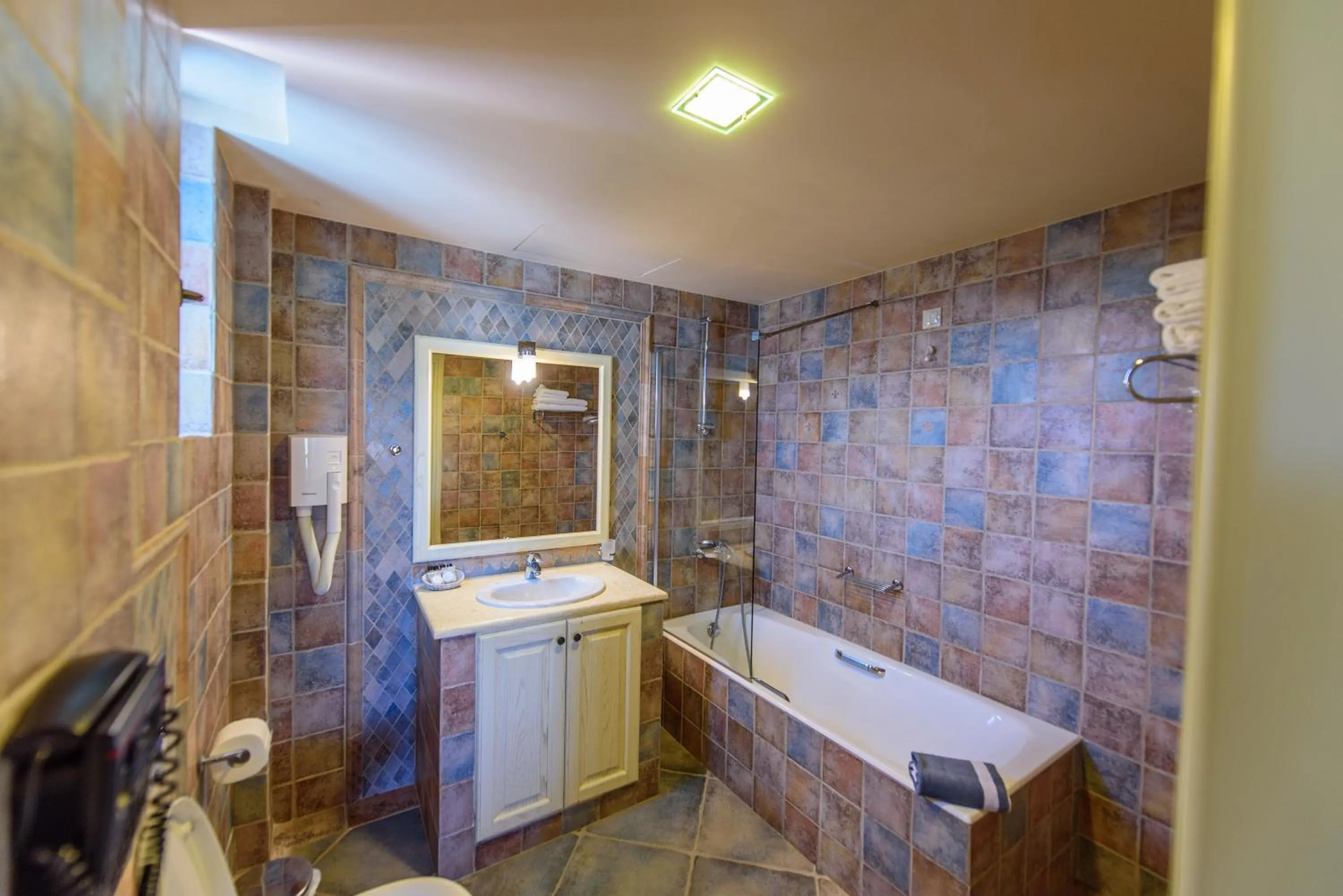 Bathroom in Castello Antico Hotel