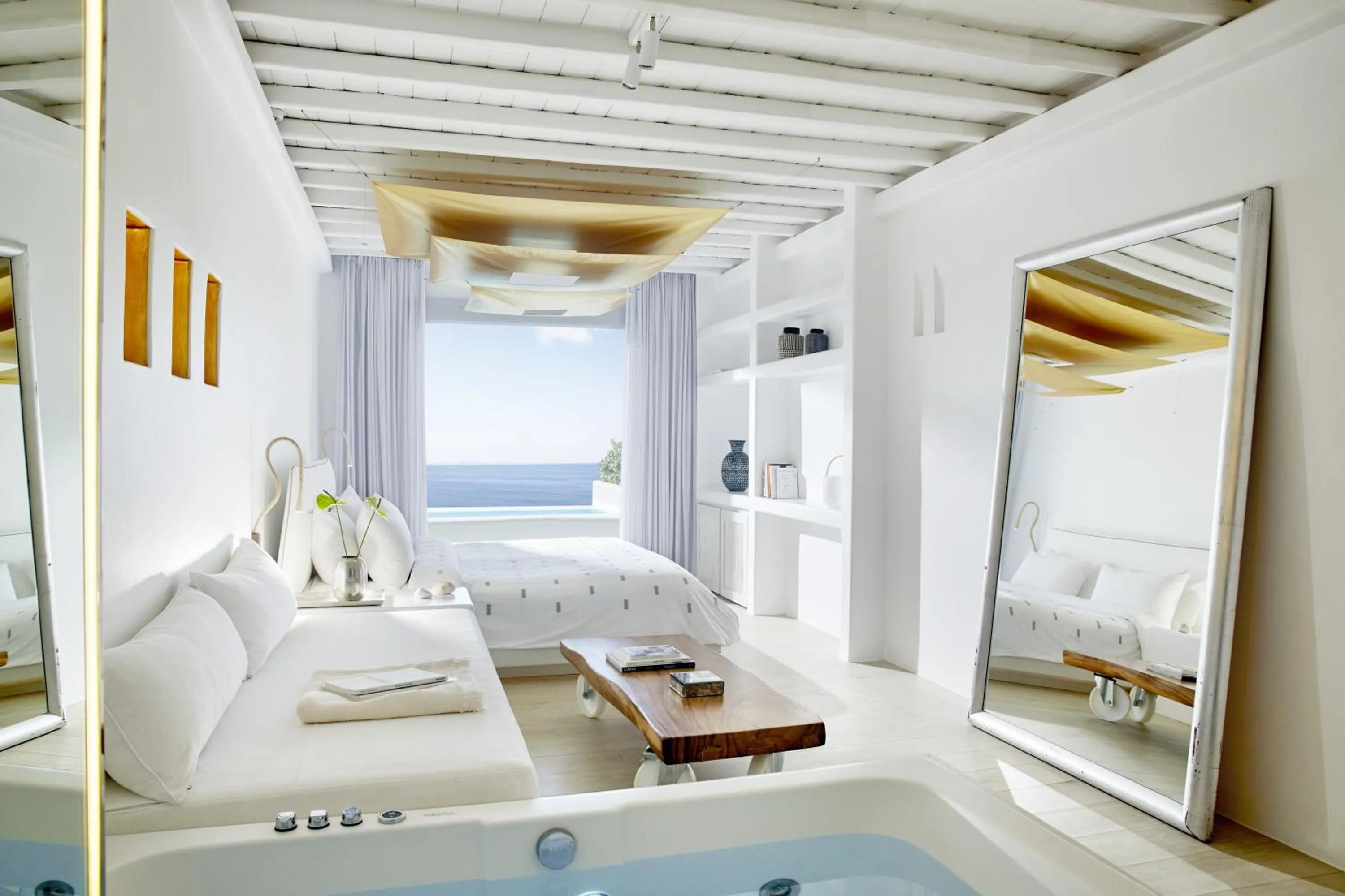 Bed in Cavo Tagoo Mykonos