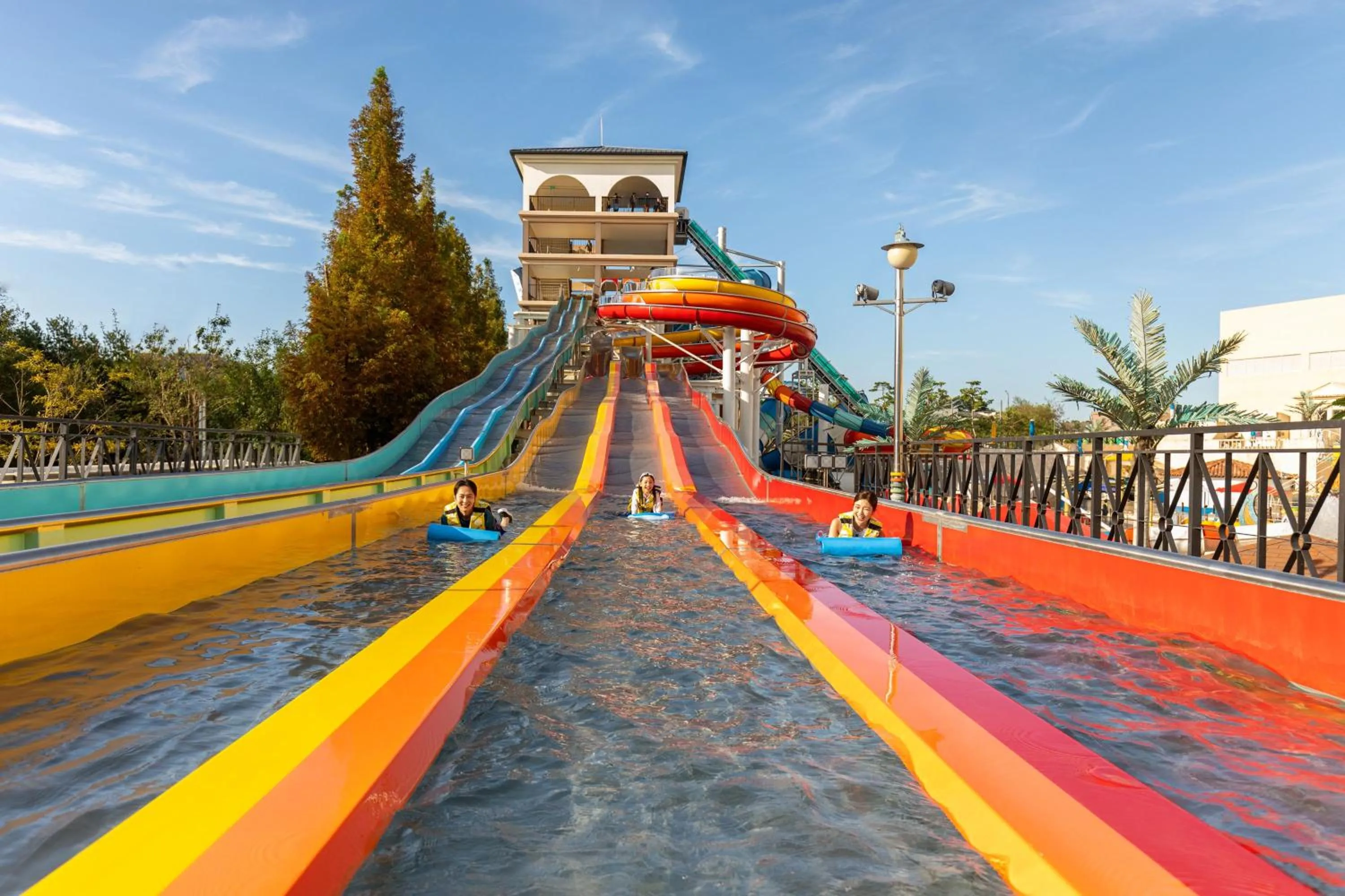 Aqua park in Sono Belle Cheonan