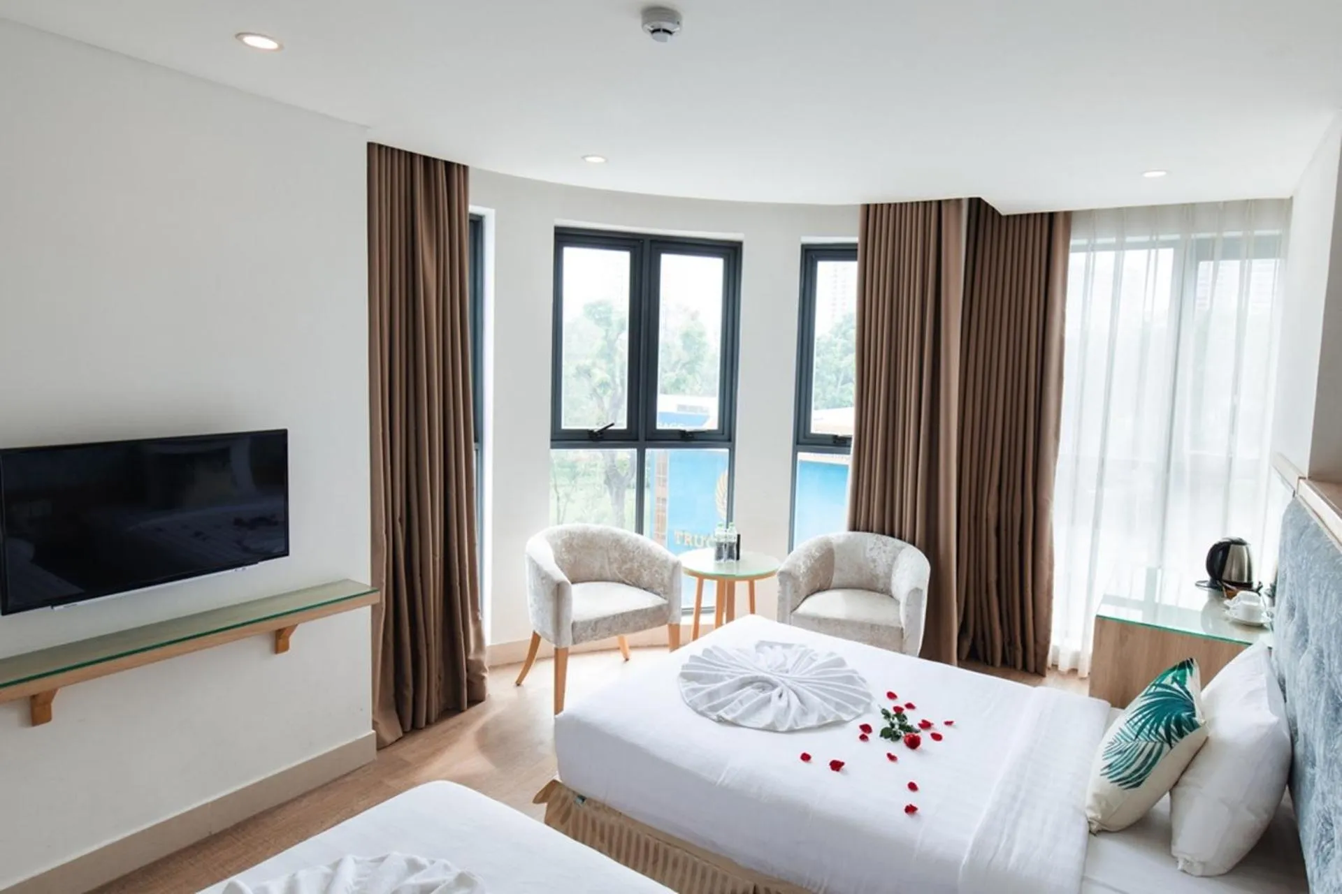 Photo of the whole room, Bed in My Villa Hotel - Airport