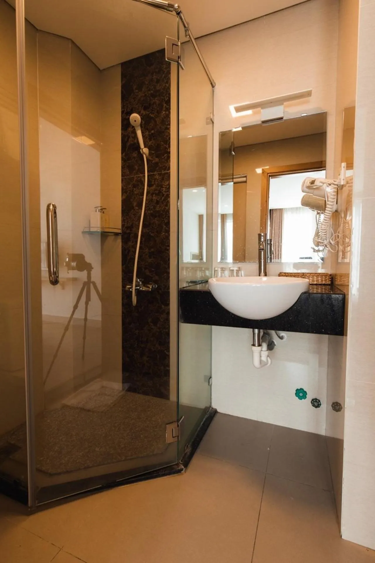 Bathroom in My Villa Hotel - Airport