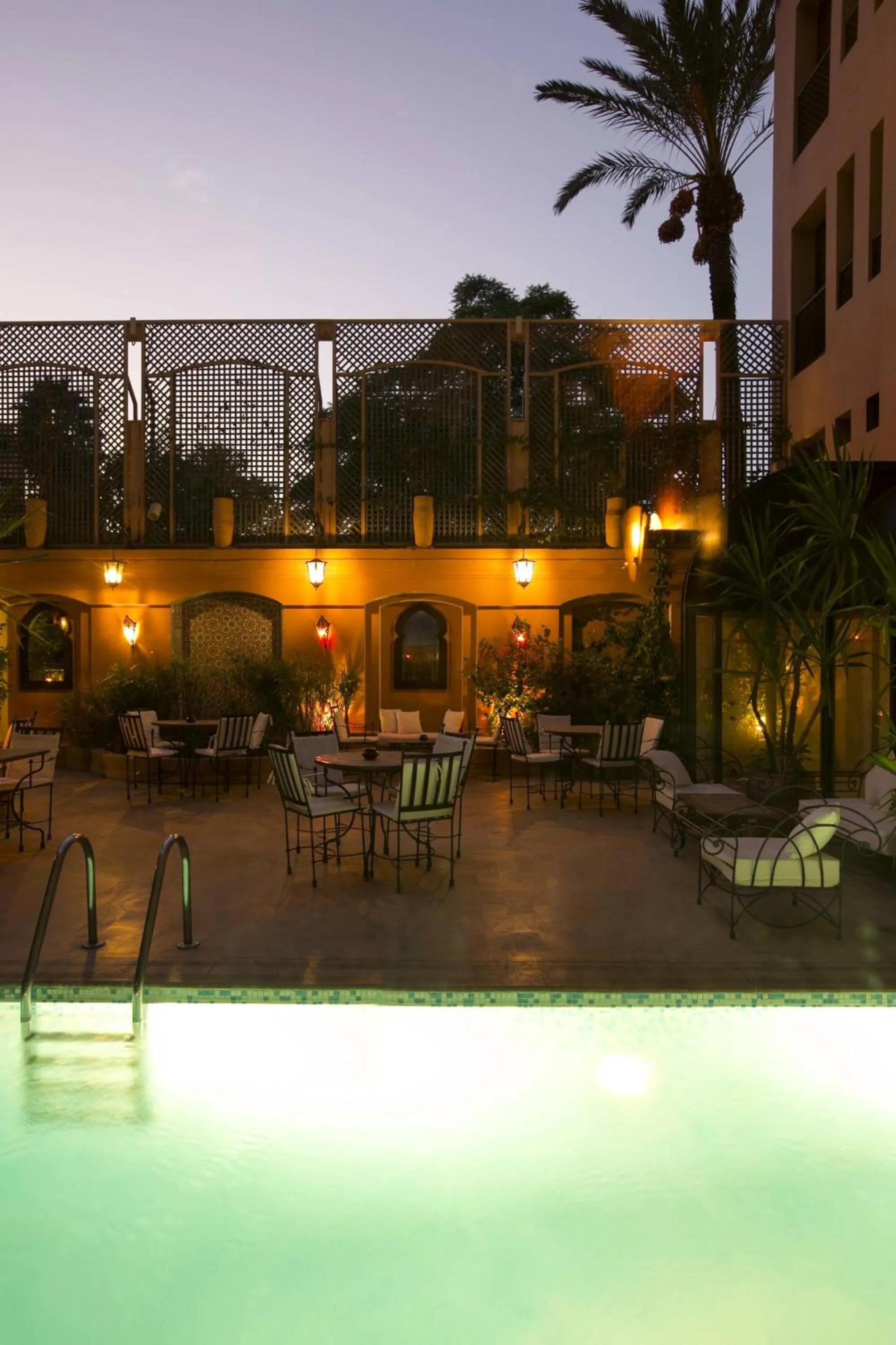 Pool view in Nassim Hôtel