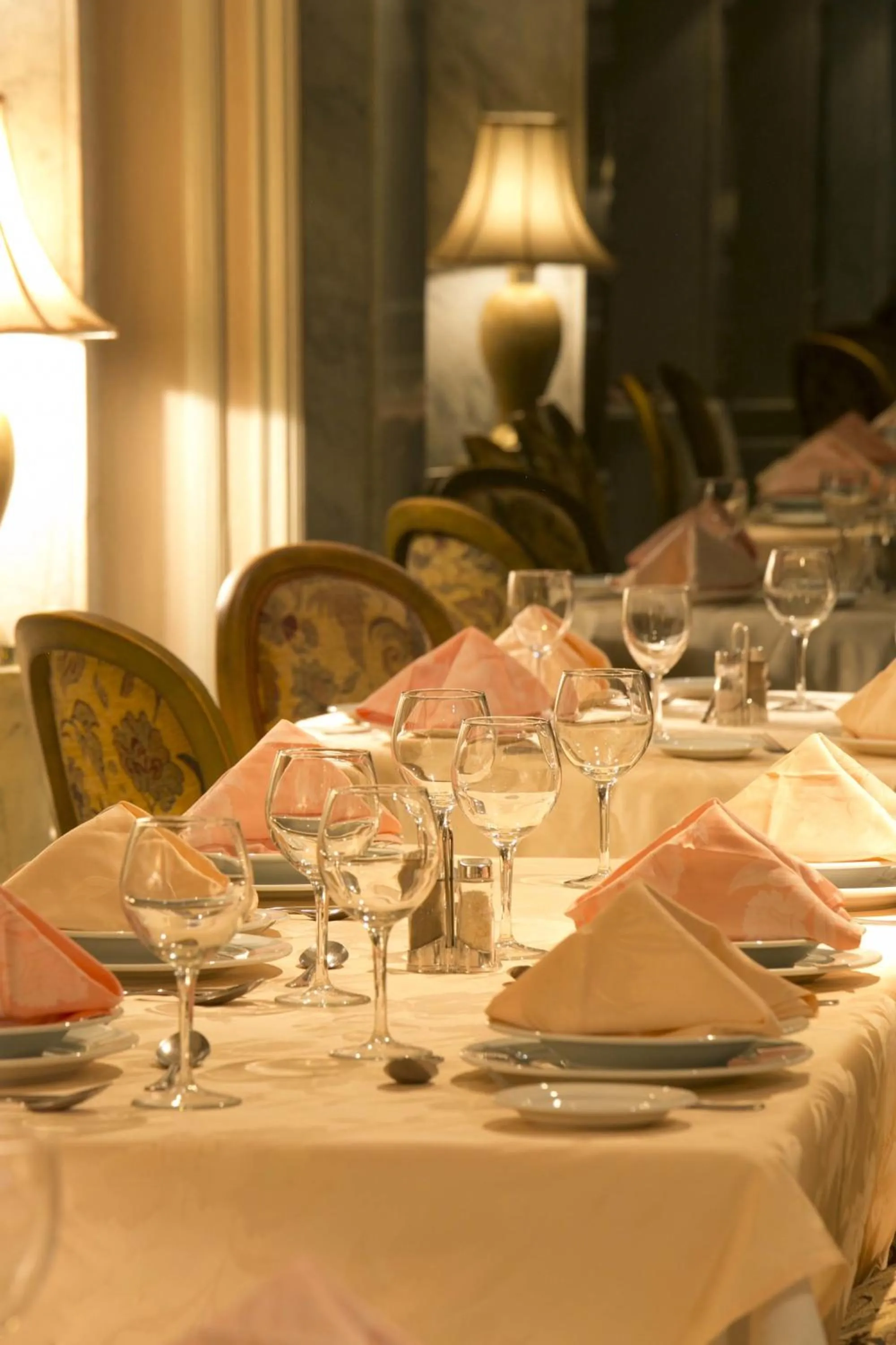 Restaurant/places to eat in Nassim Hôtel