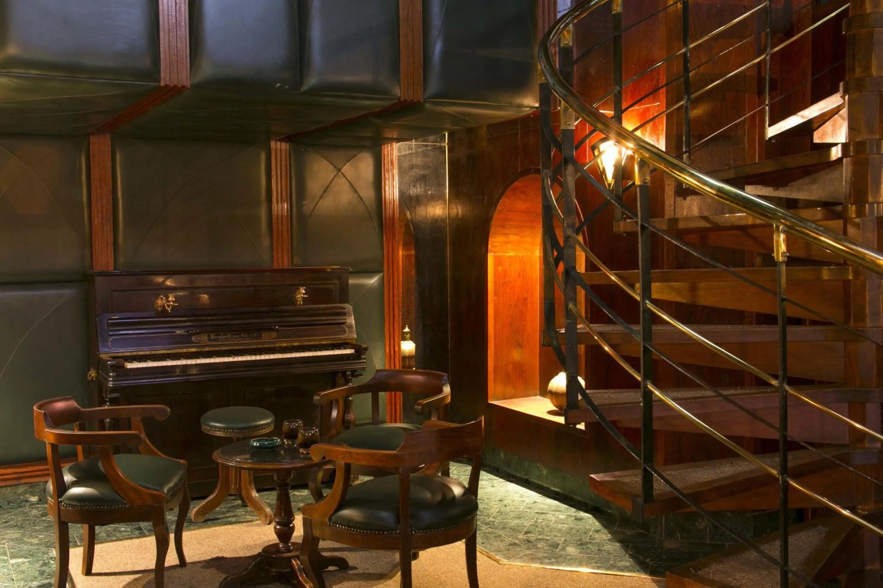 Lounge or bar in Nassim Hôtel