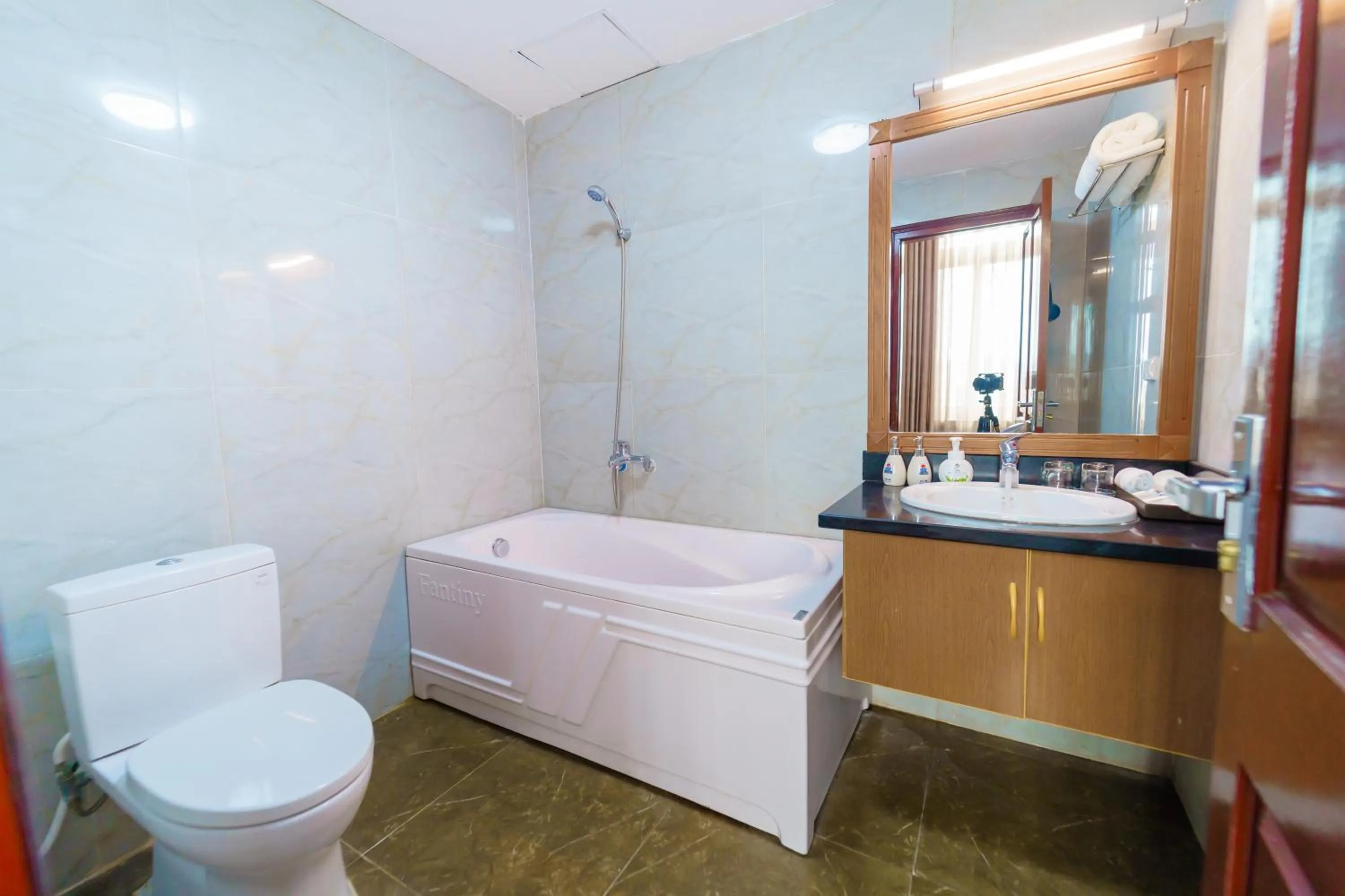 Shower in Khách sạn INCO 515.9