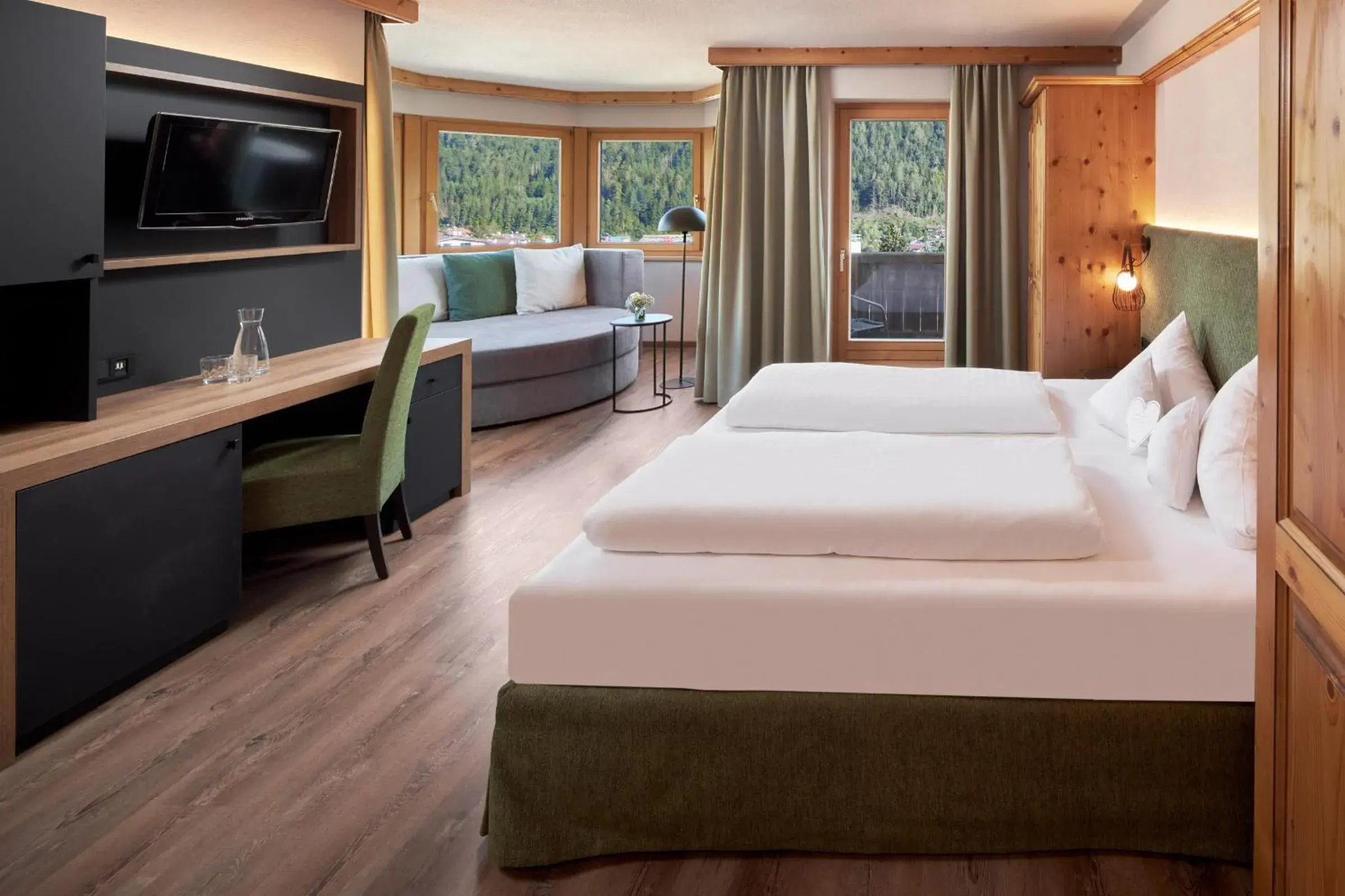 Suite with Mountain View in Alpinresort Stubaierhof ****s Suite with Mountain View in Alpinresort Stubaierhof ****s