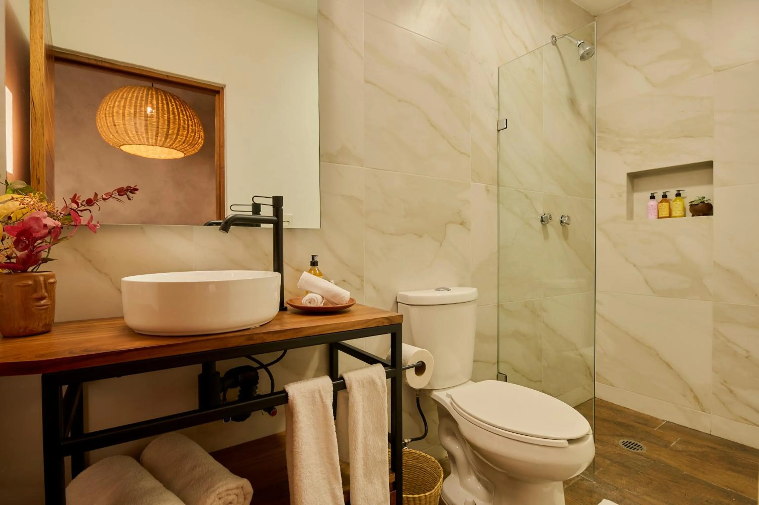 Shower in Stay Ortenxia