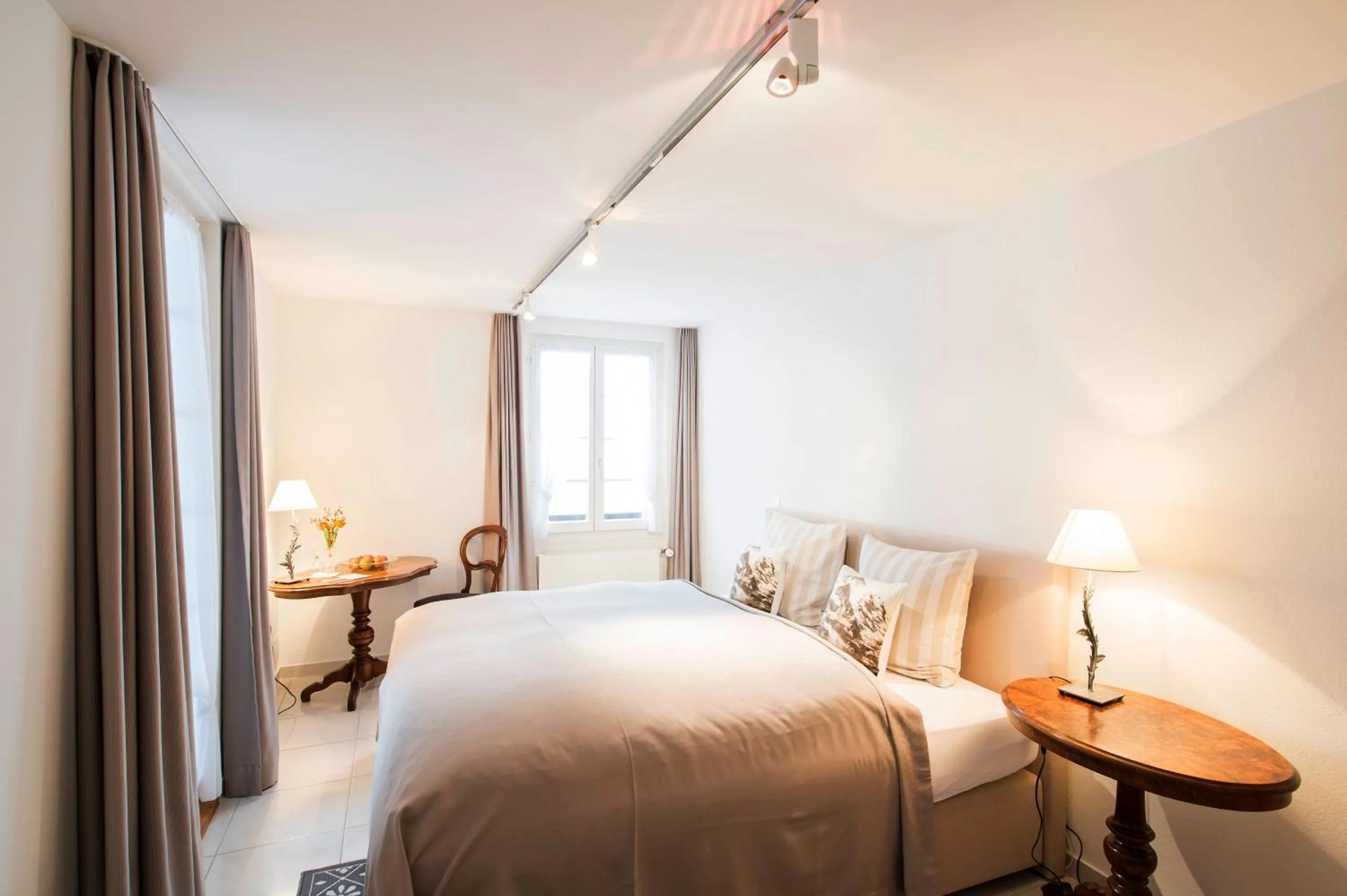 Bed in Hotel Restaurant Hammer