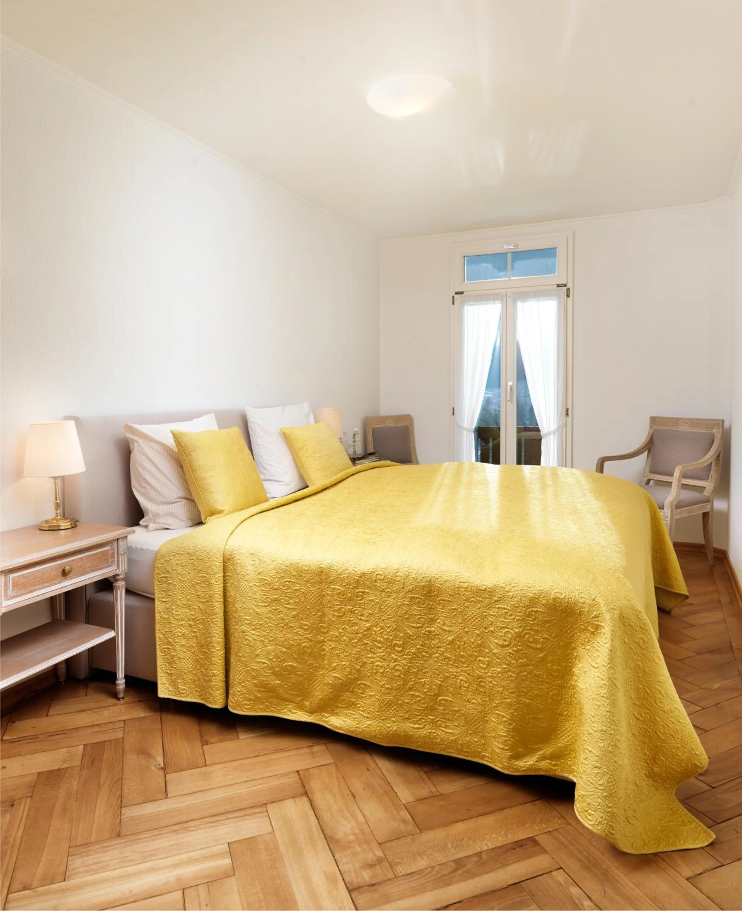 Bed in Hotel Restaurant Hammer