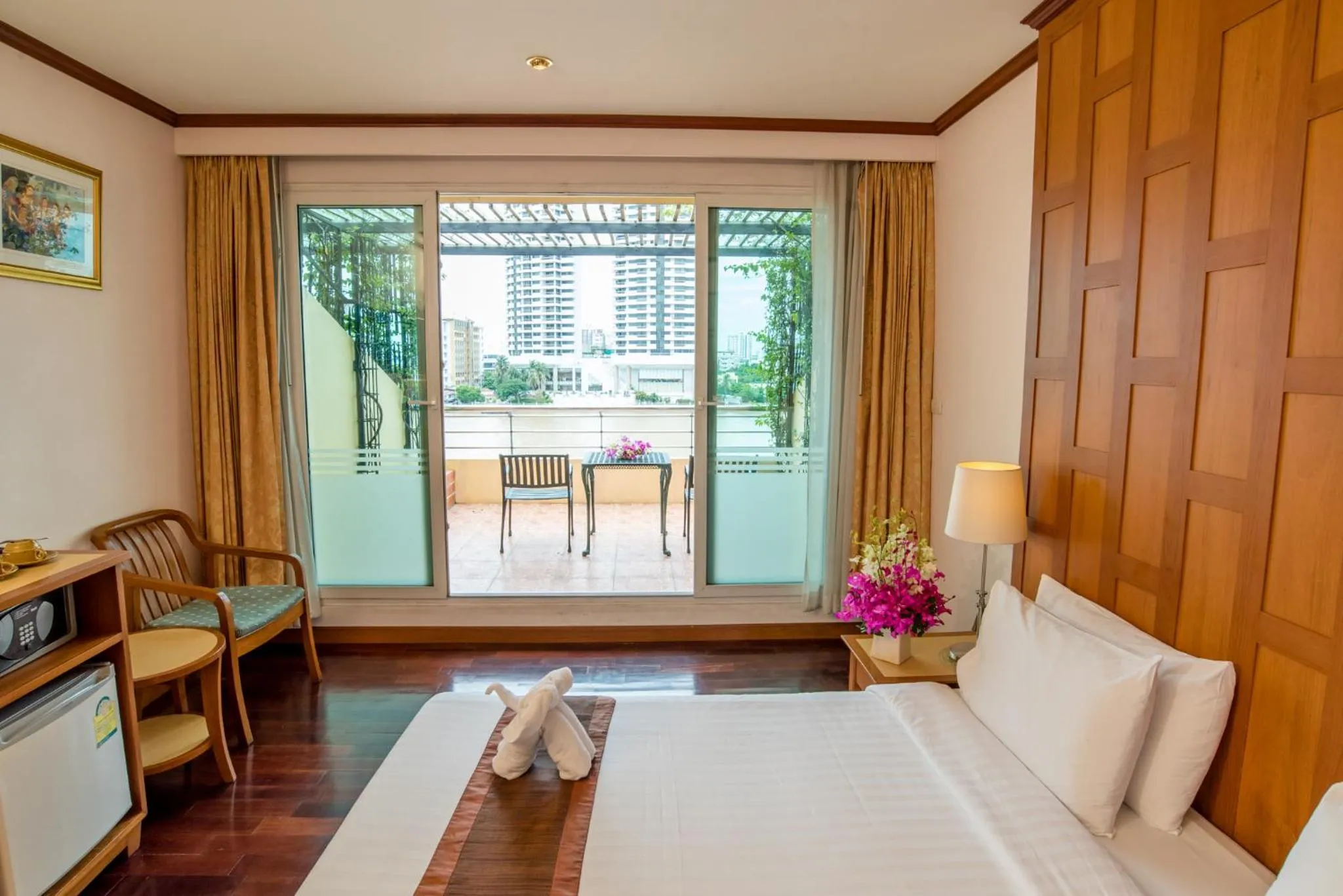 Bed in New Siam Riverside