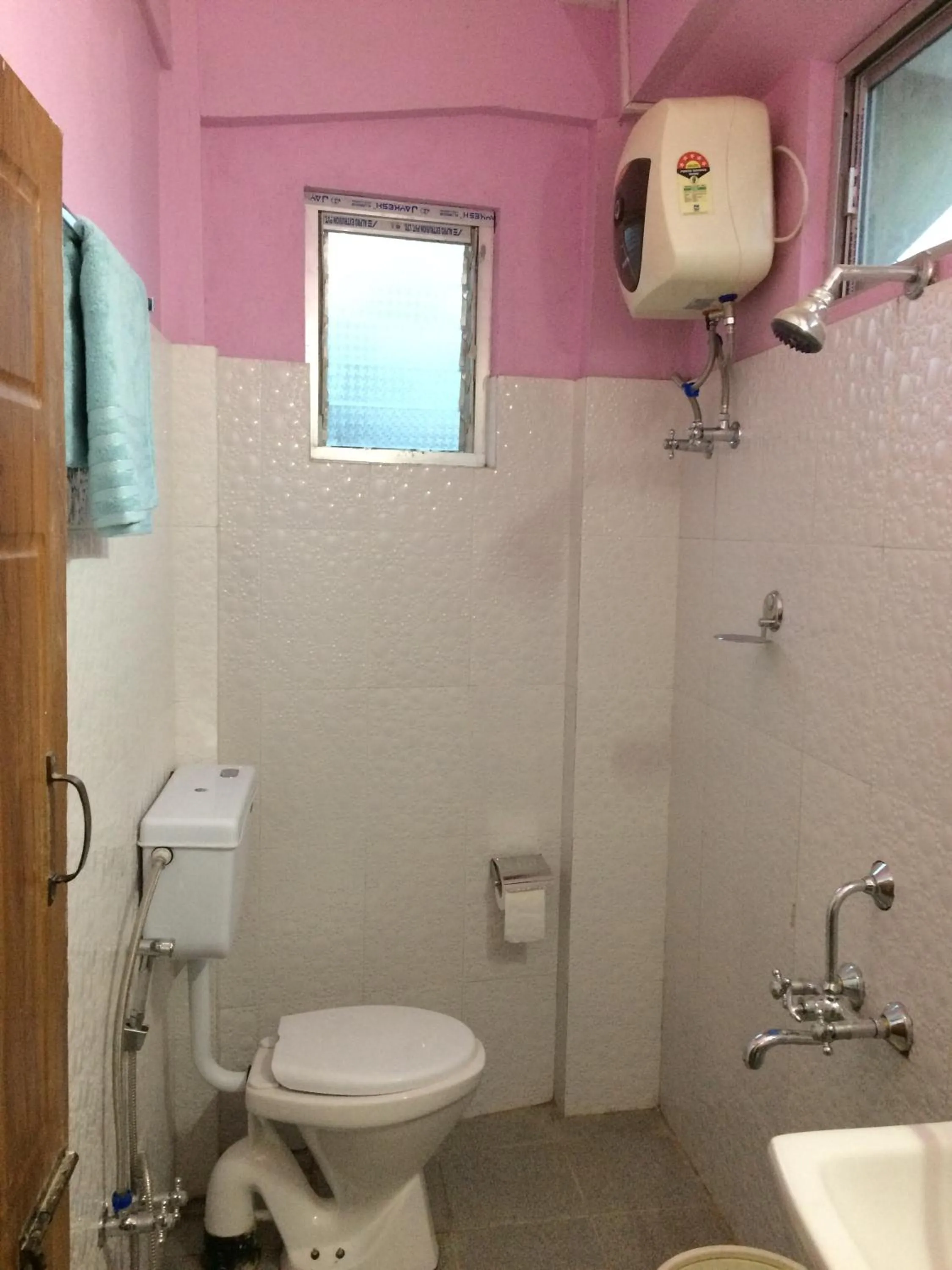 Bathroom in Smriya Homestay