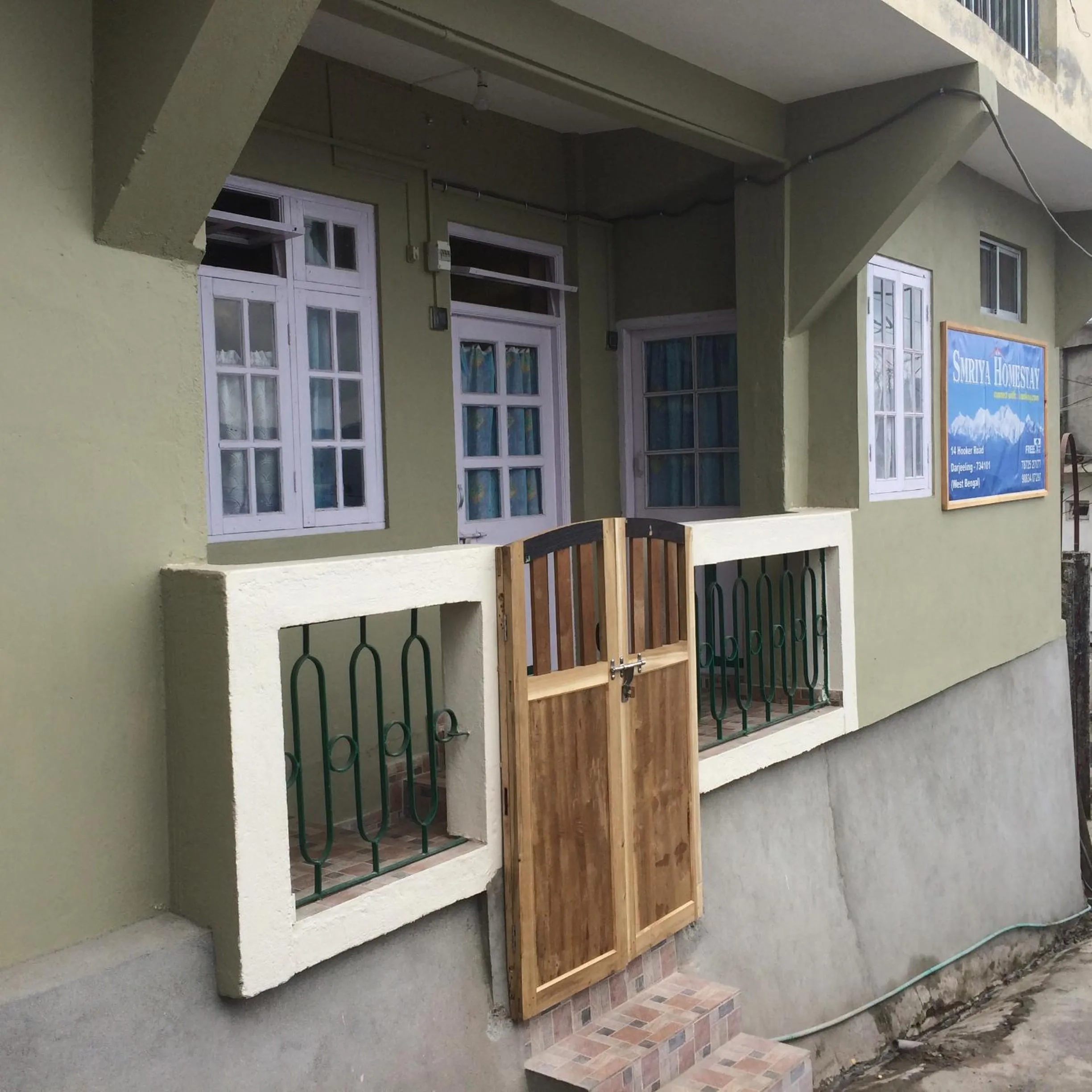 Facade/entrance in Smriya Homestay