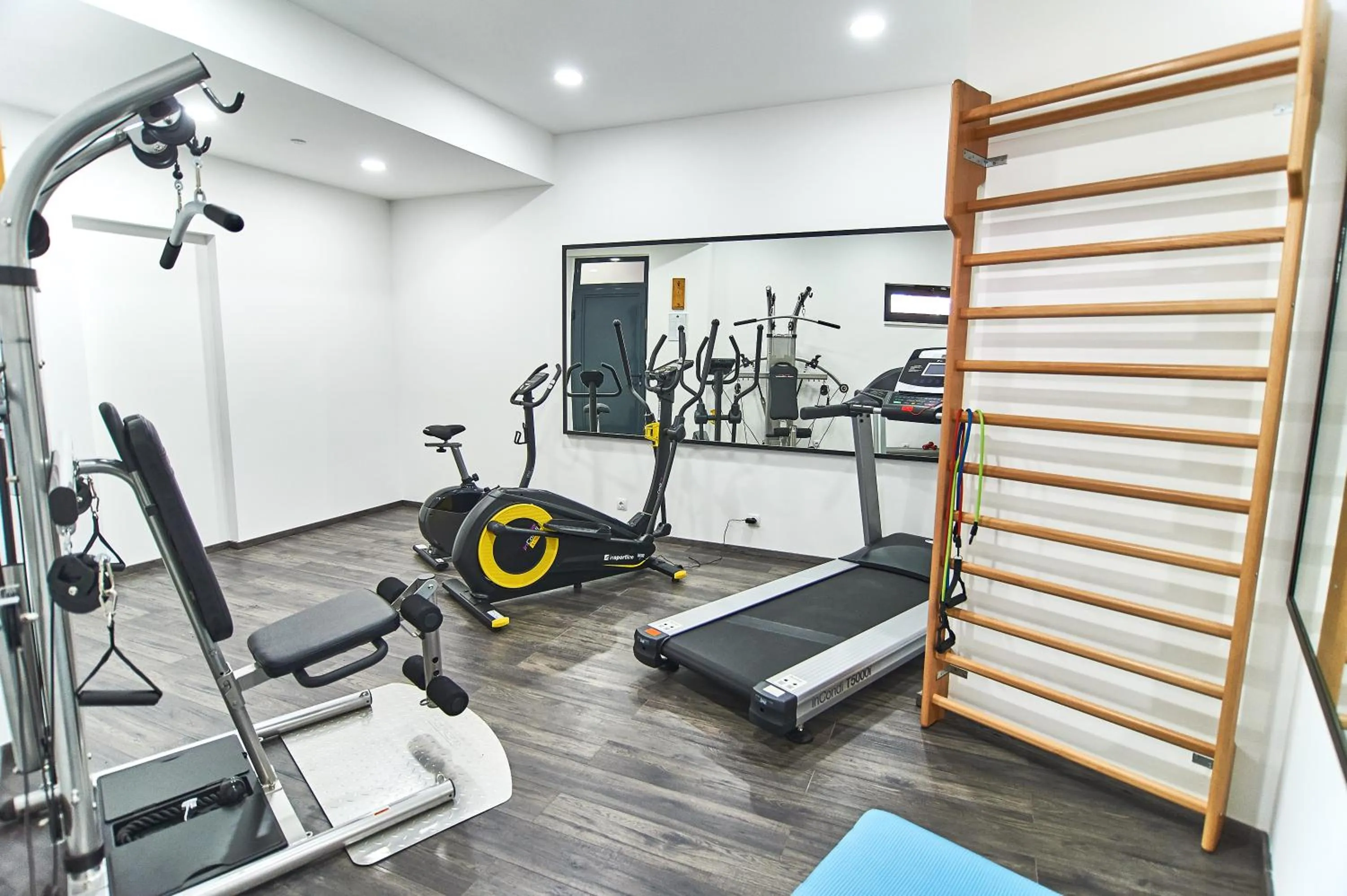 Fitness centre/facilities in Perla Residence Hotel & SPA