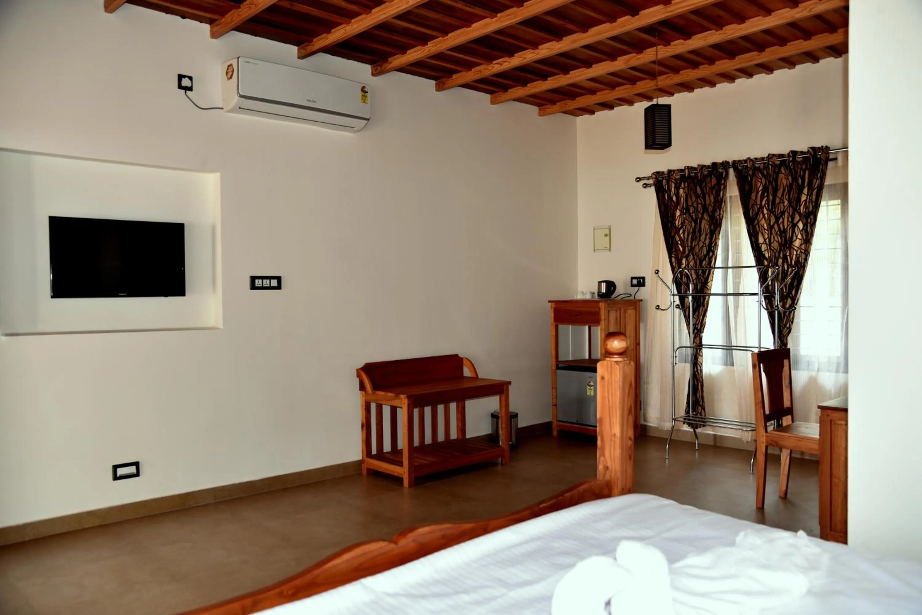 King Room with Pool View - single occupancy in Marari Green Villas