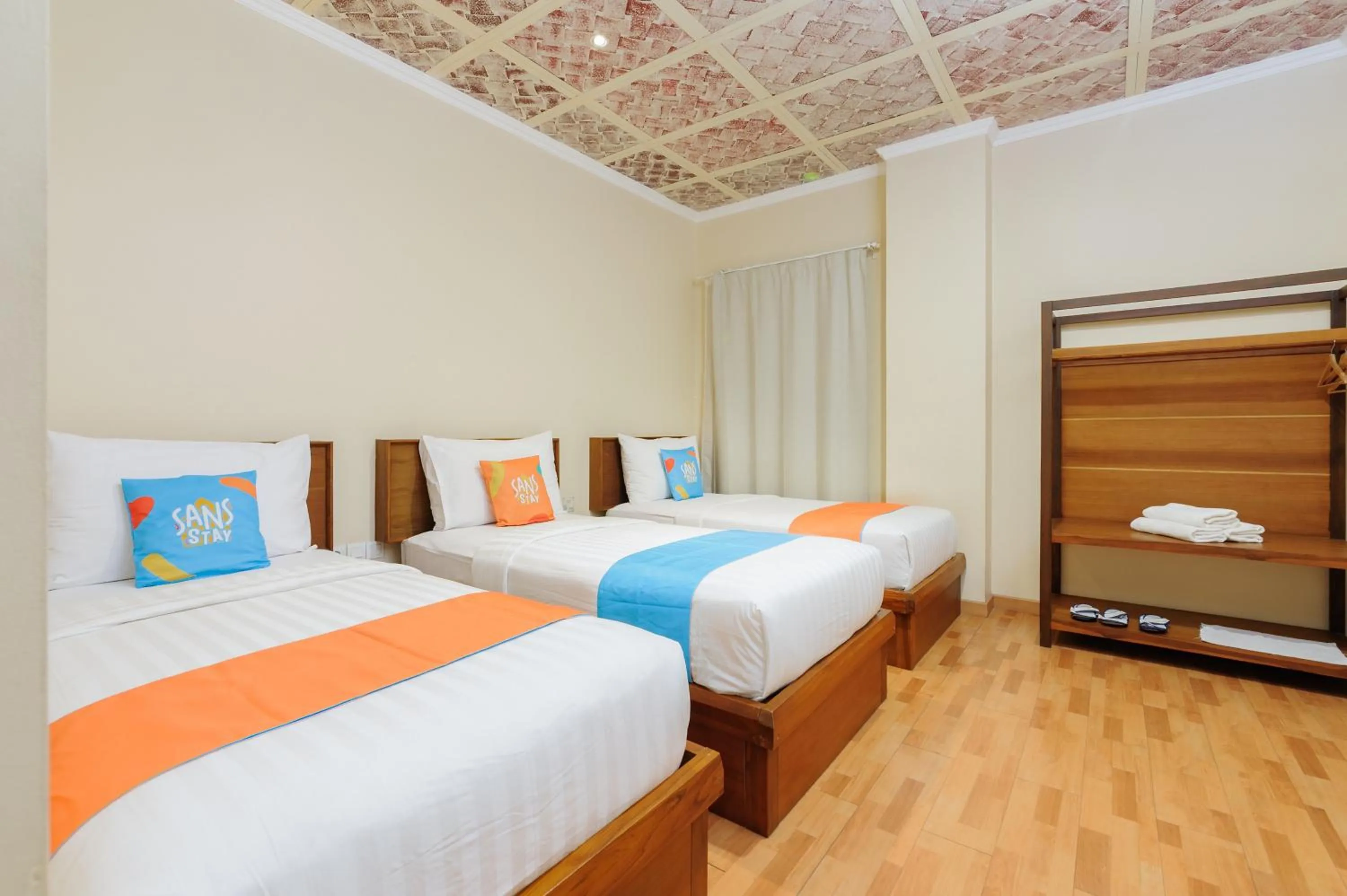 Bedroom, Bed in Sans Vibes Joe Hotel Soekarno Hatta Airport