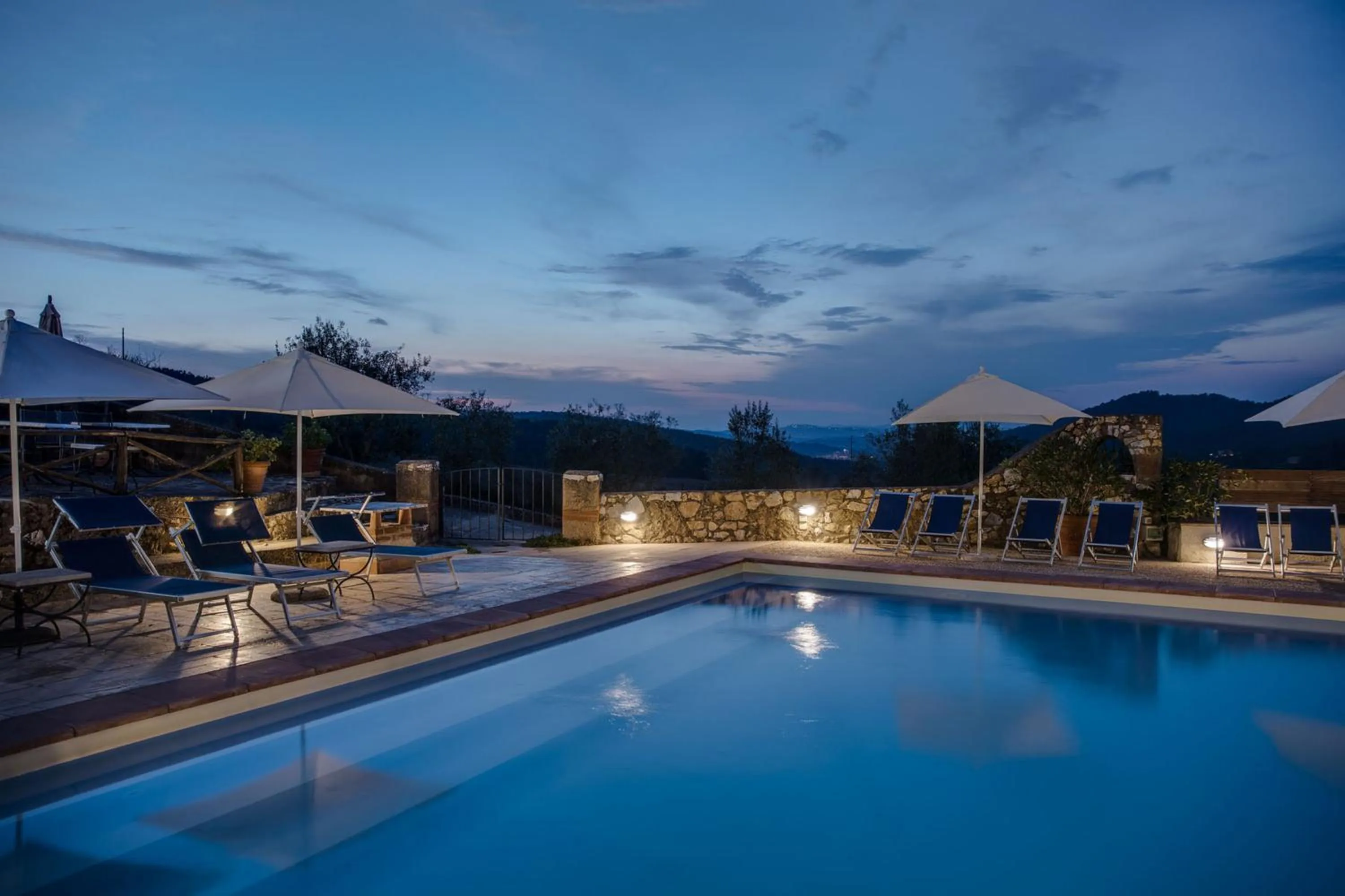 Swimming pool in Borgo Il Poggiaccio Residenza Turistico Alberghiera