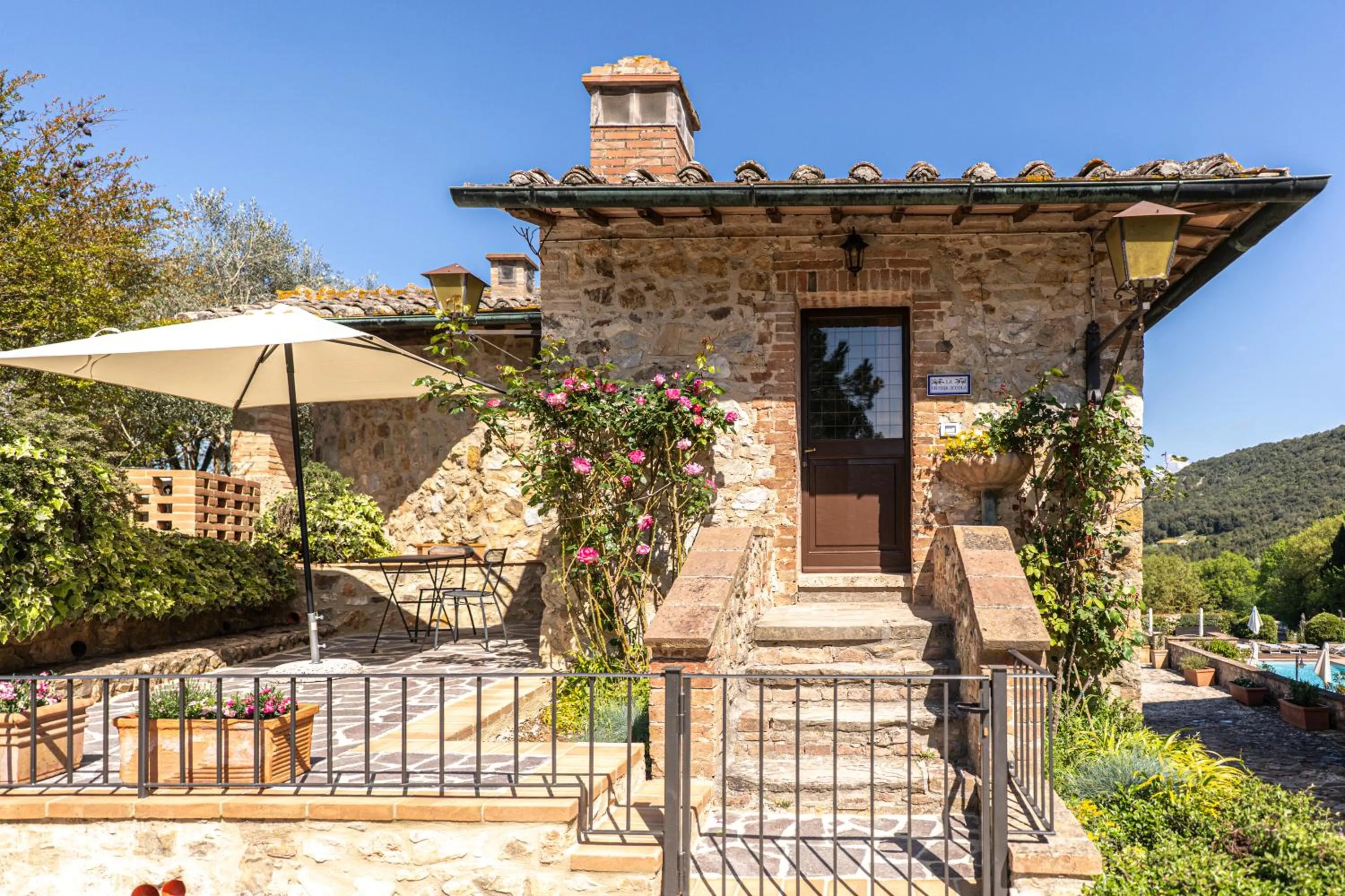 Property building in Borgo Il Poggiaccio Residenza Turistico Alberghiera