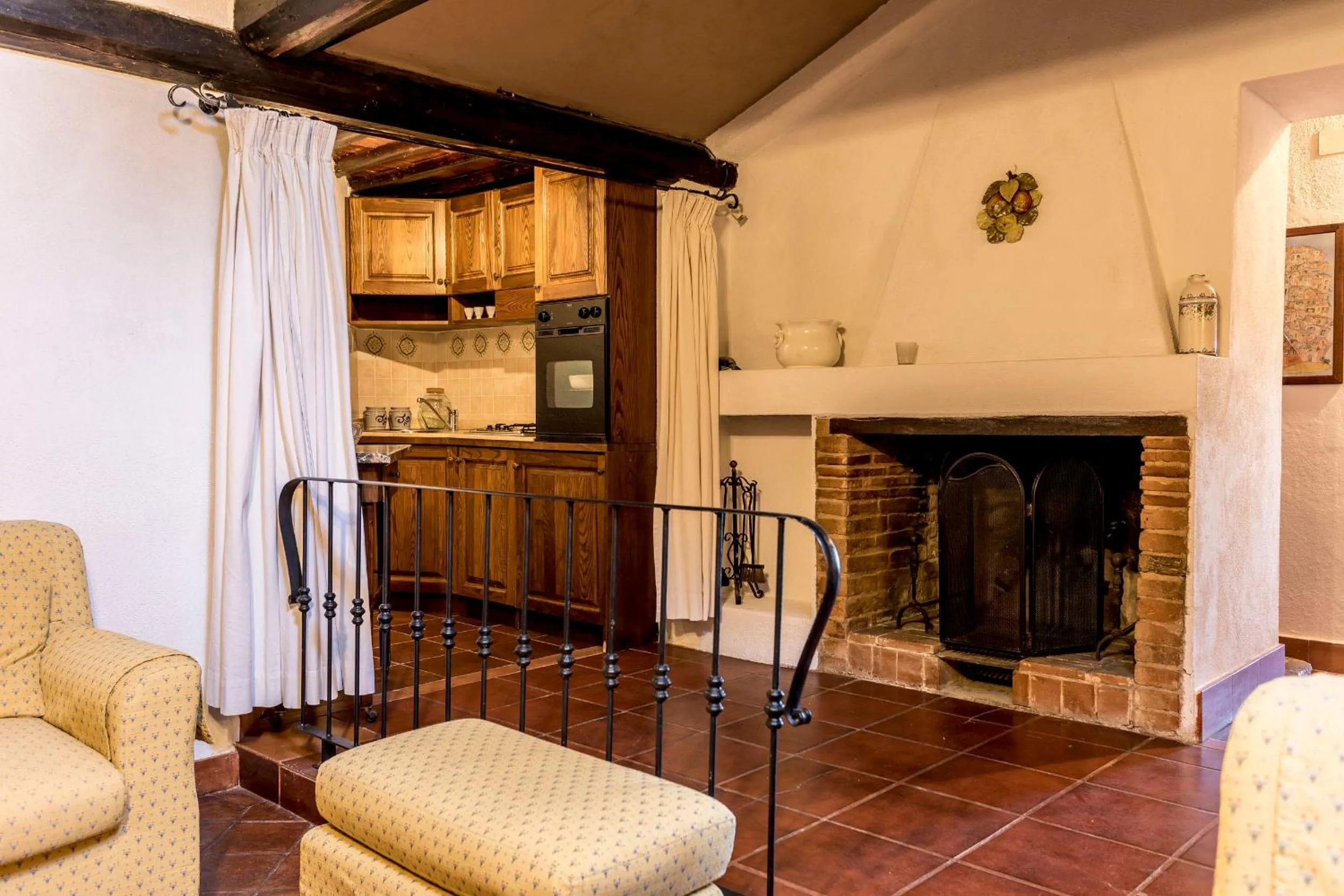 Kitchen or kitchenette in Borgo Il Poggiaccio Residenza Turistico Alberghiera