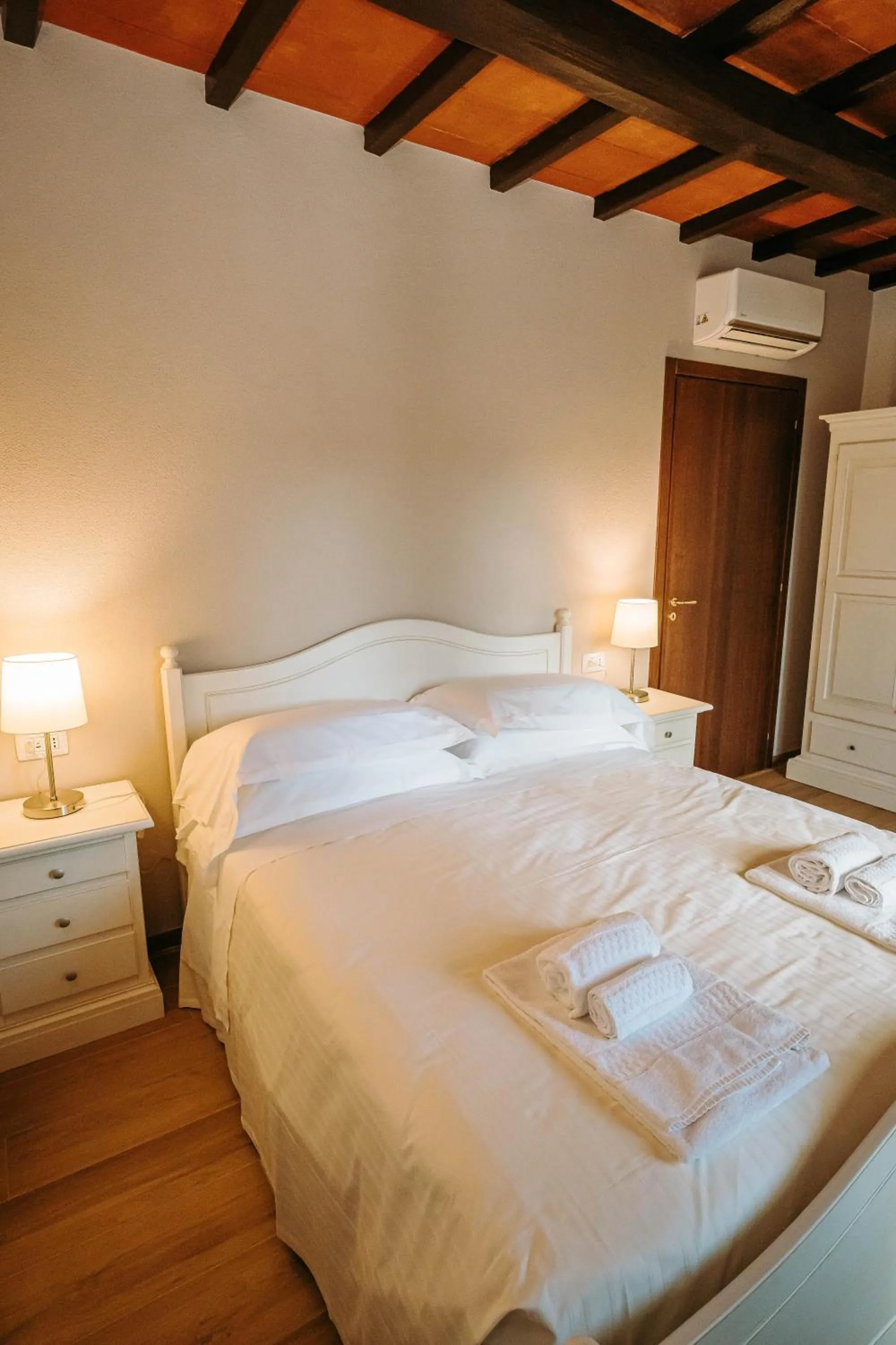 Bed in Borgo Il Poggiaccio Residenza Turistico Alberghiera