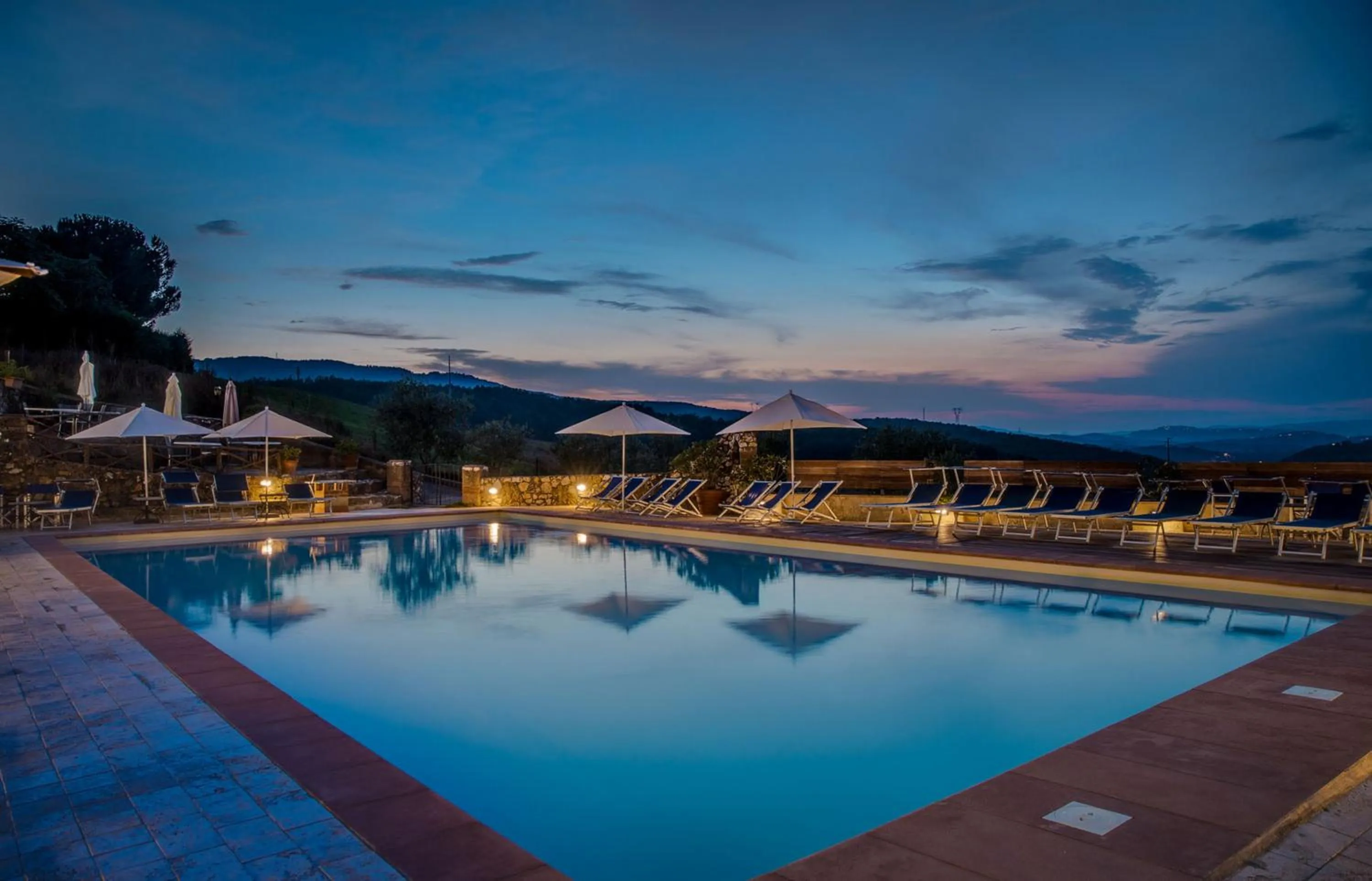 Swimming pool in Borgo Il Poggiaccio Residenza Turistico Alberghiera