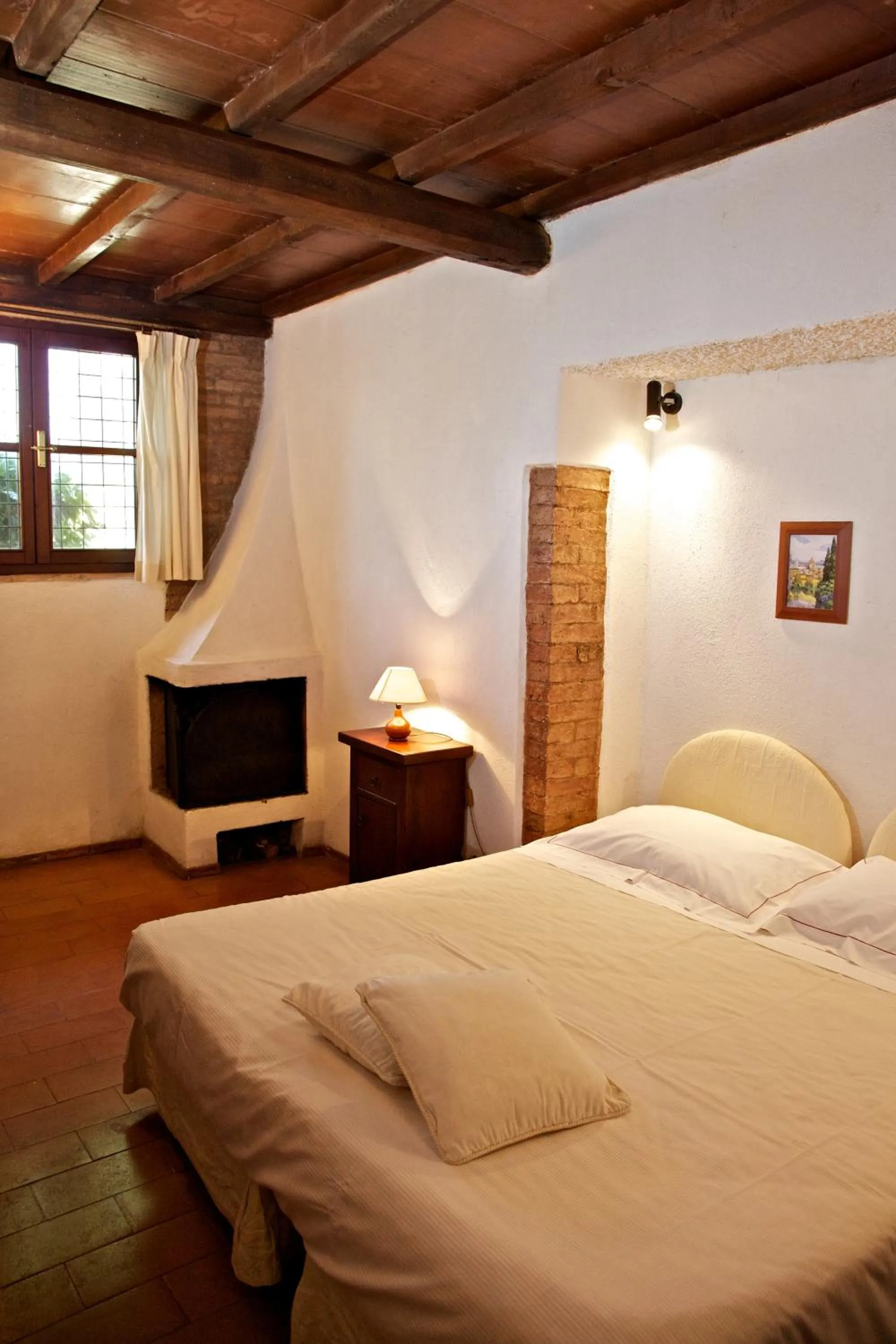 Bedroom, Bed in Borgo Il Poggiaccio Residenza Turistico Alberghiera