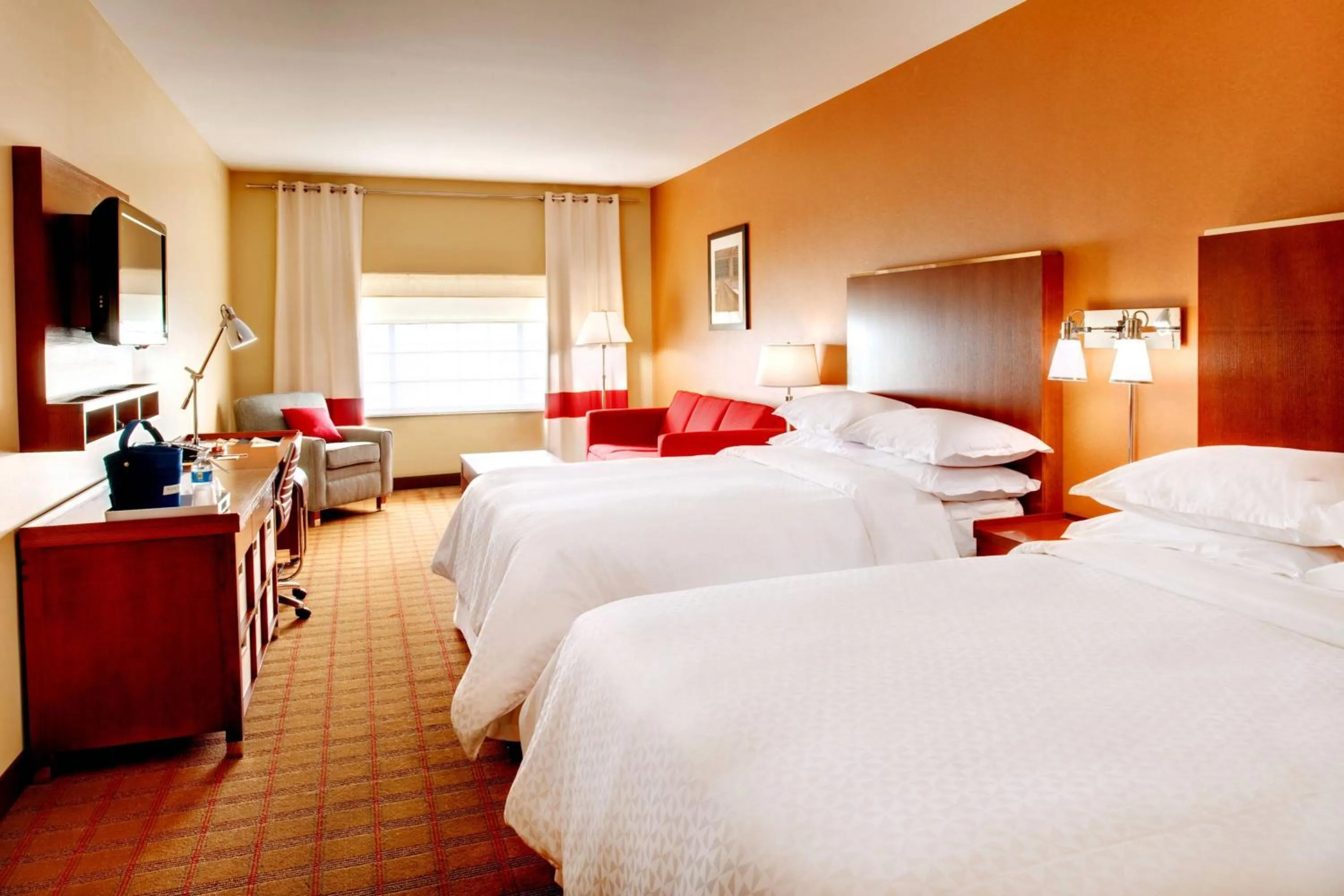 Photo of the whole room, Bed in Four Points by Sheraton Oklahoma City Quail Springs