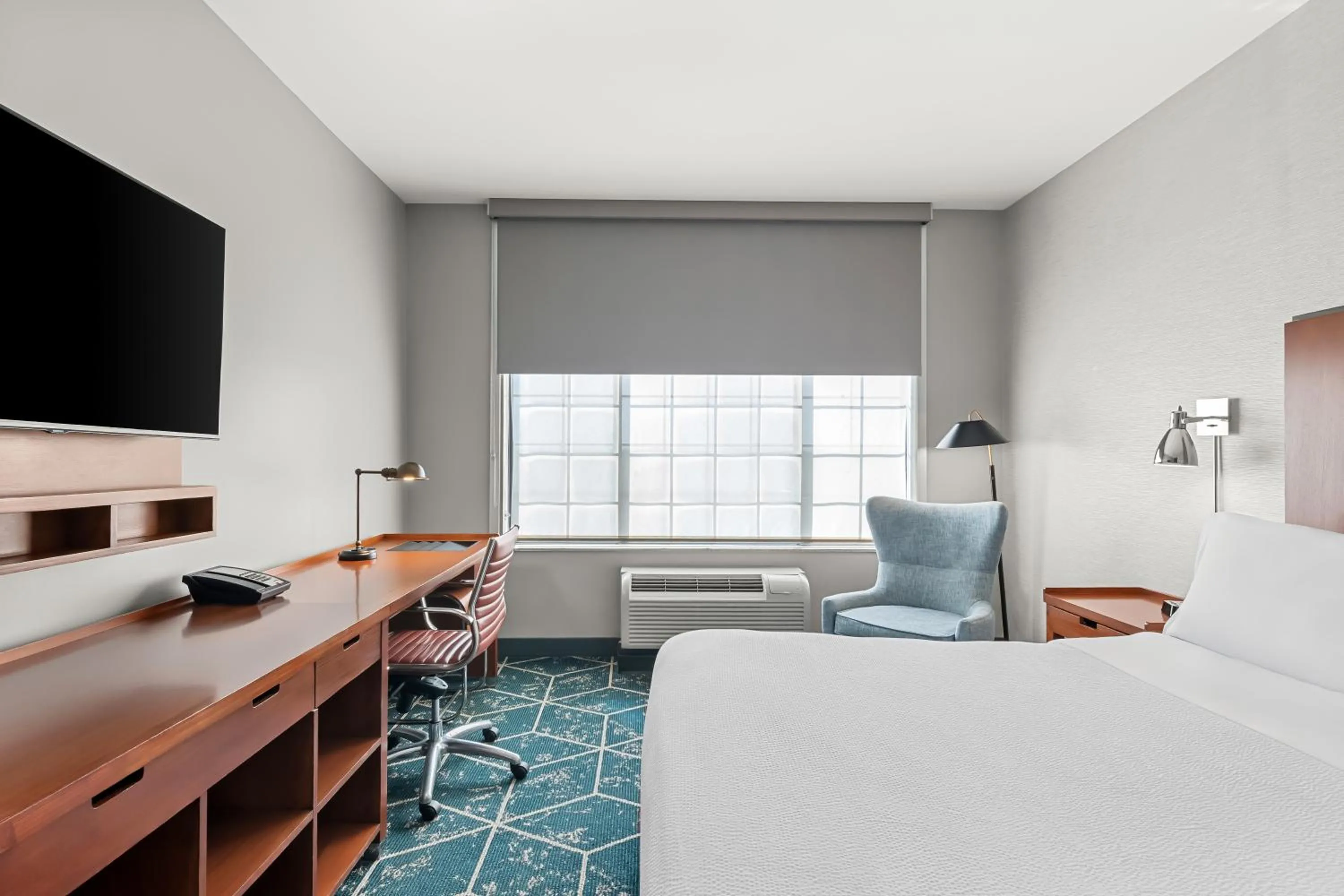 Bedroom, Bed in Four Points by Sheraton Oklahoma City Quail Springs