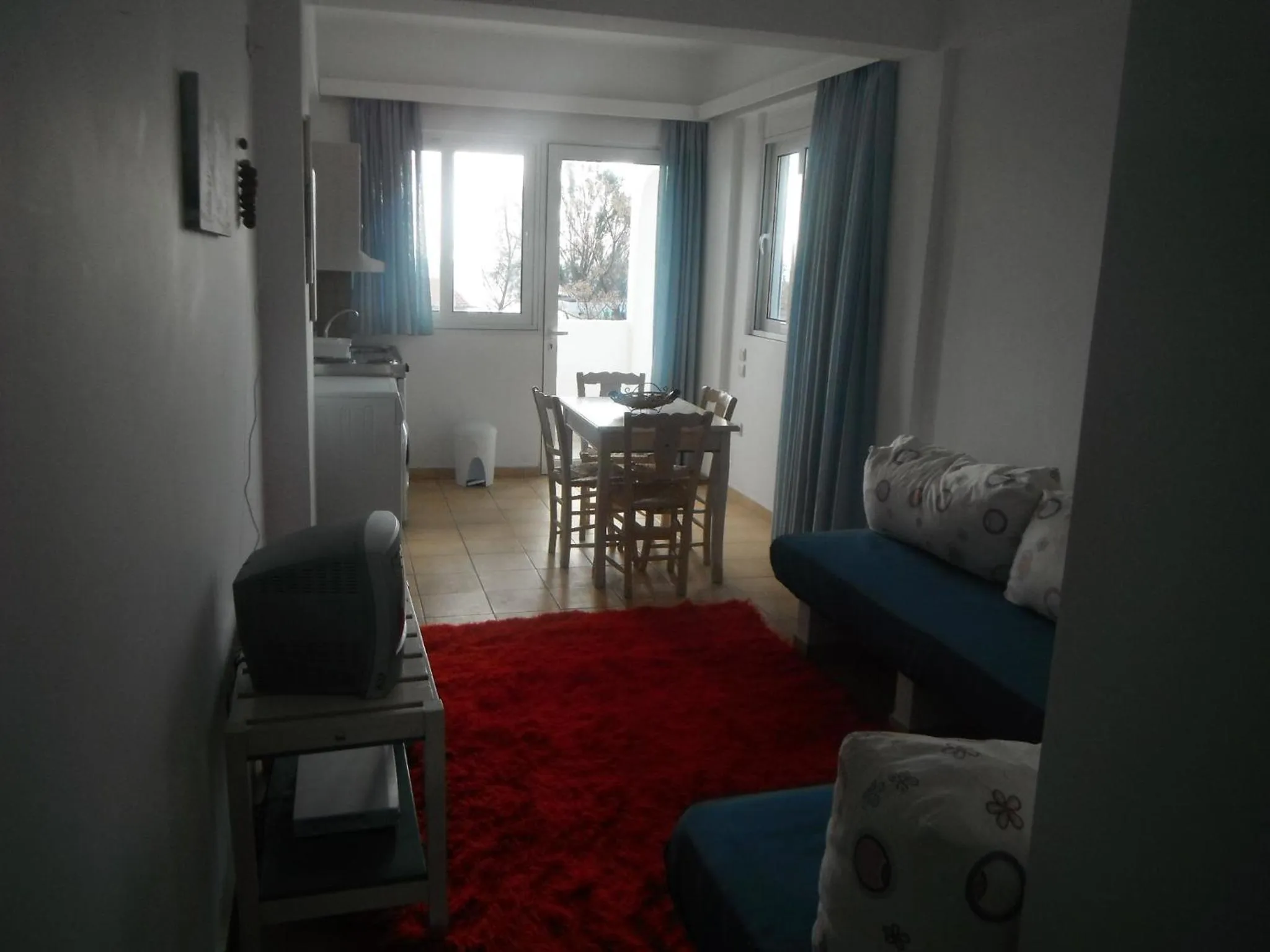 Dining area in Mandorla Apartments