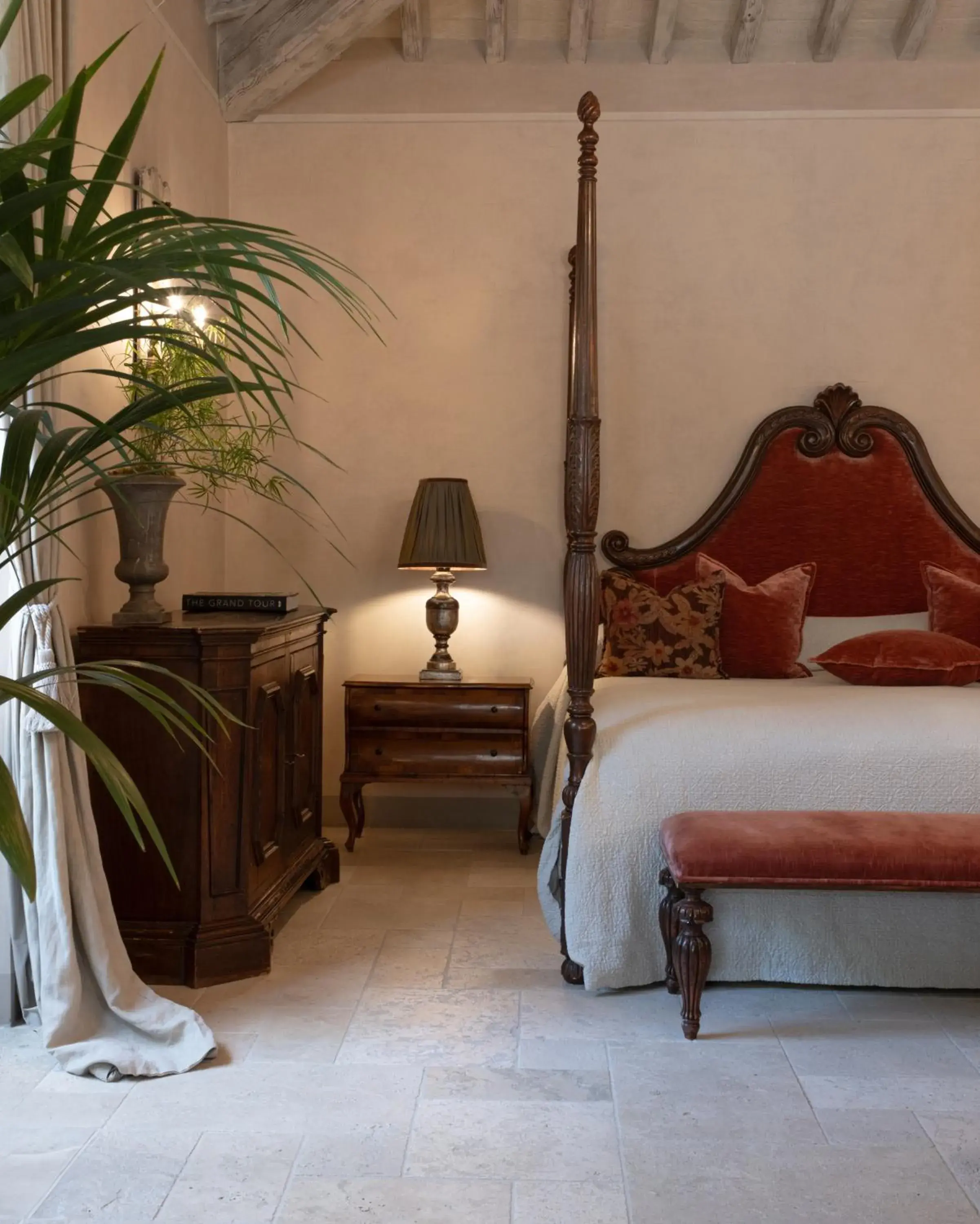 Borgo Santo Pietro Borgo Santo Pietro