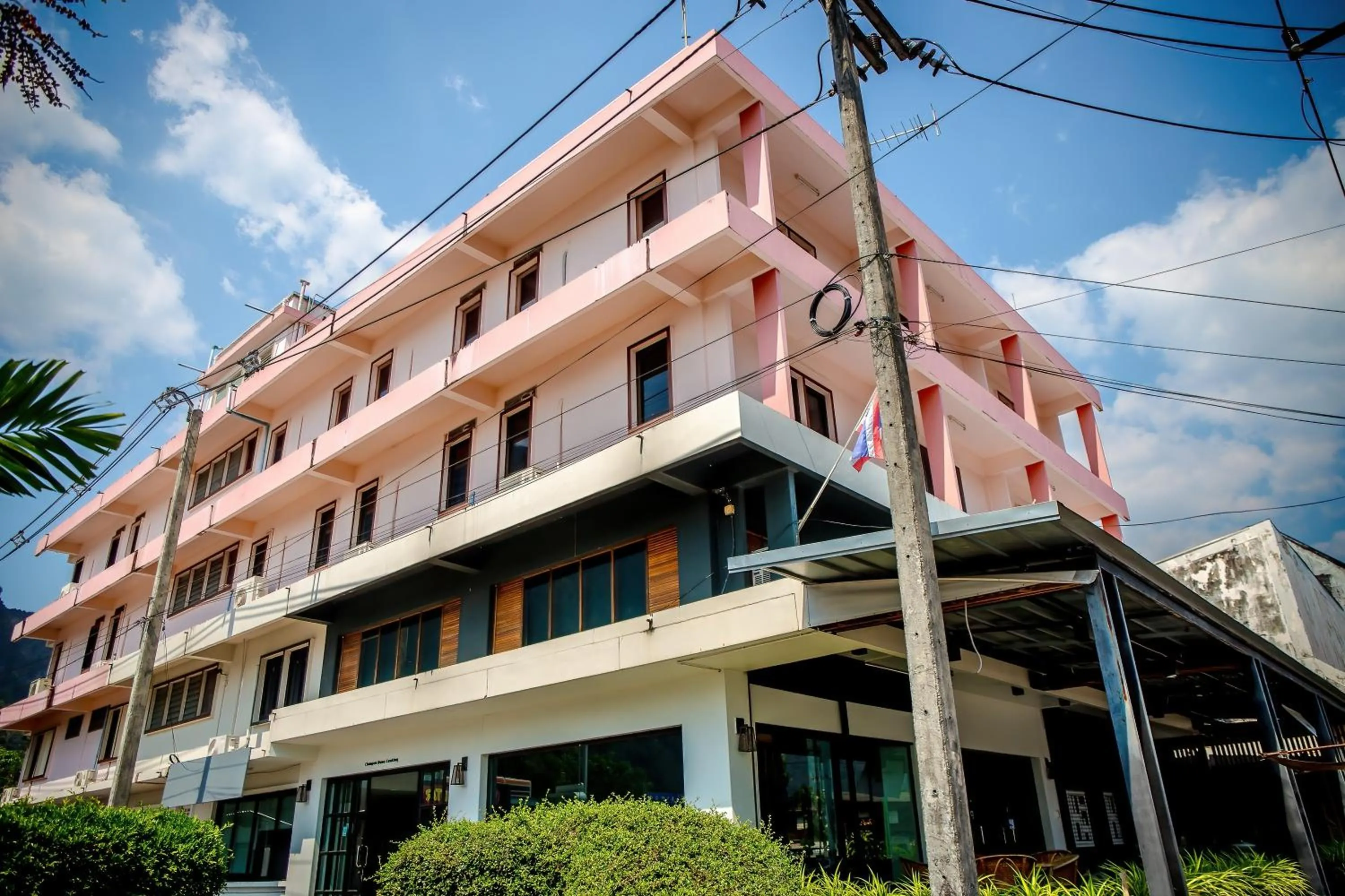 Property building in Lukmuang 2 Hotel