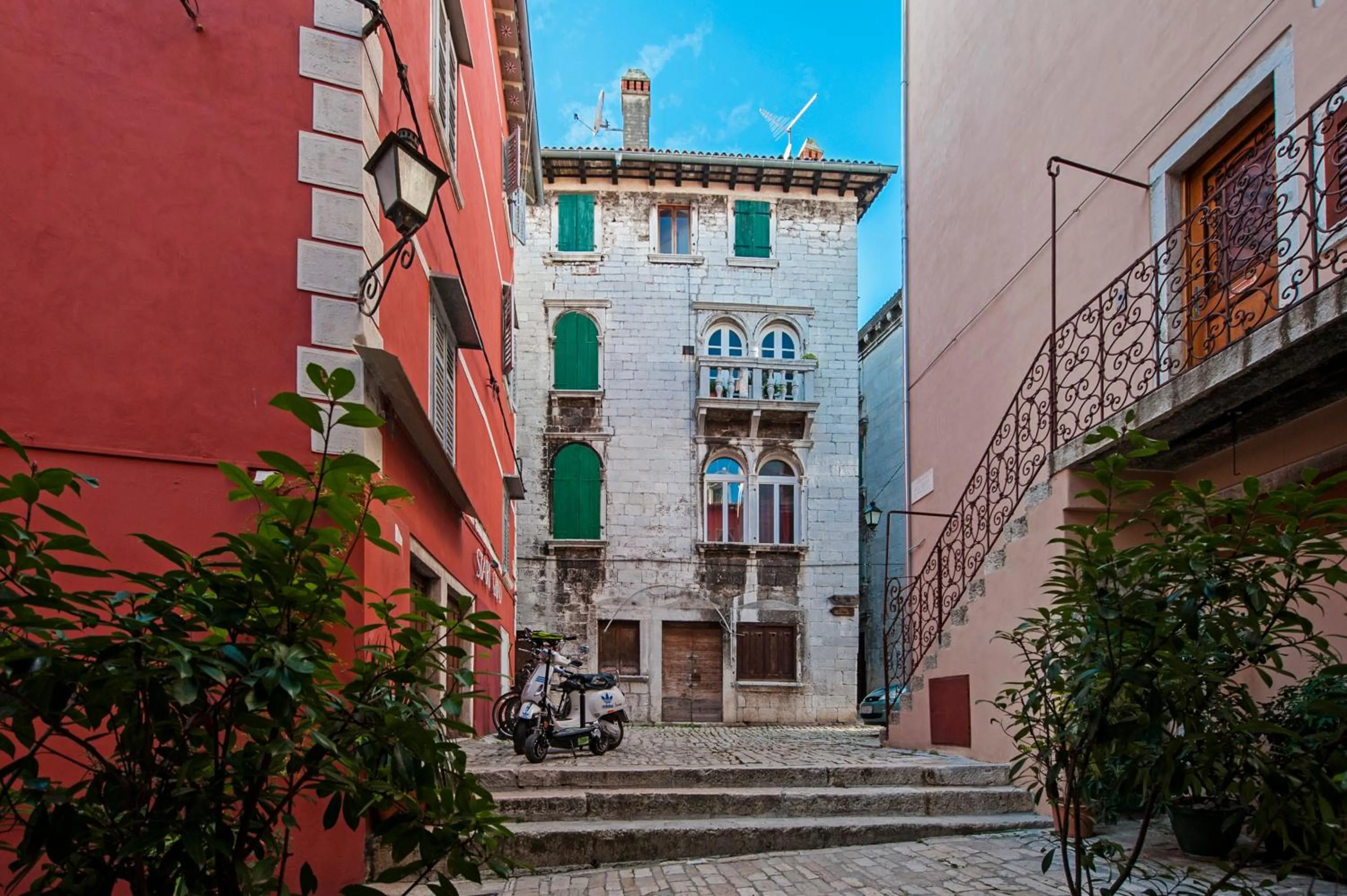 Street view in Residence MARCO POLO Centro Storico