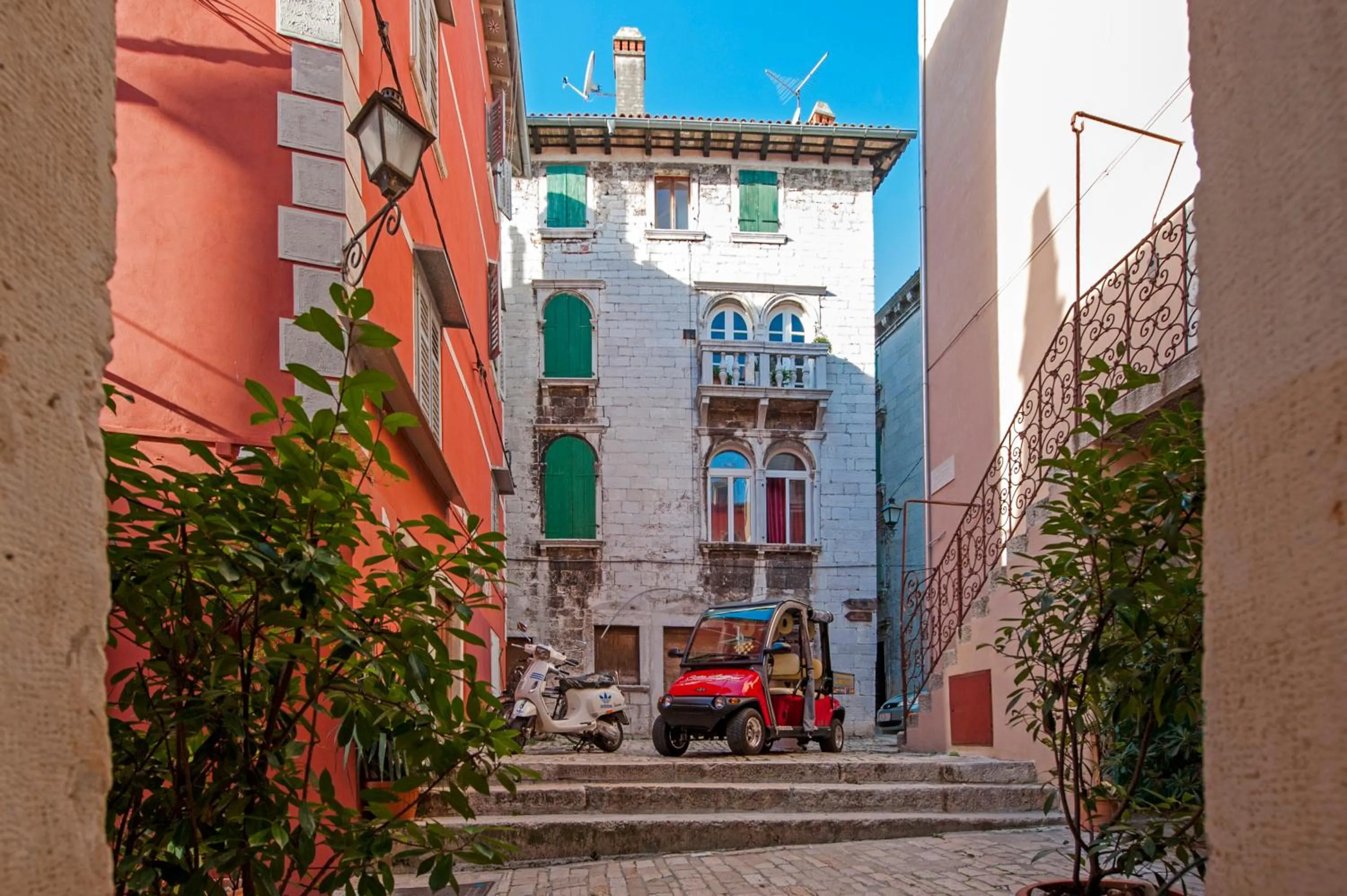 Street view in Residence MARCO POLO Centro Storico