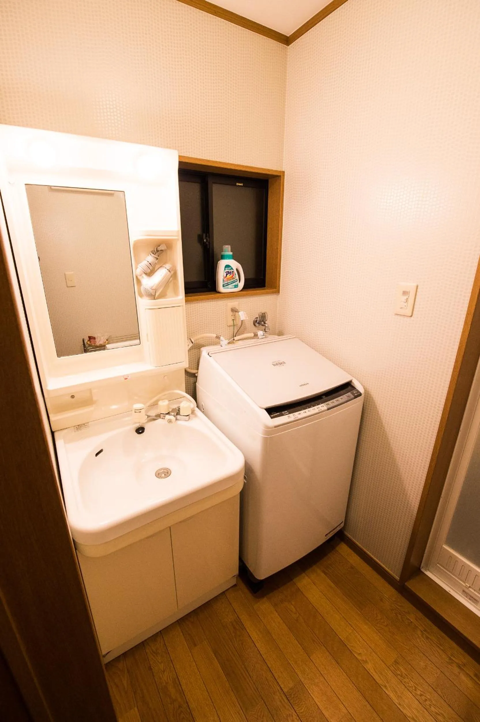 Shower in Buddha House