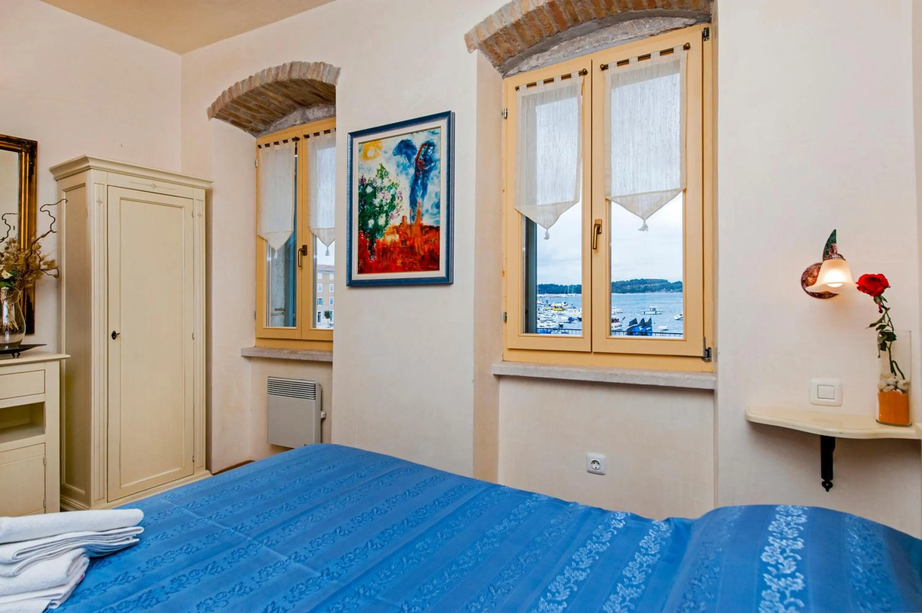 Sea view, Bed in Residence LA CARERA Centro Storico