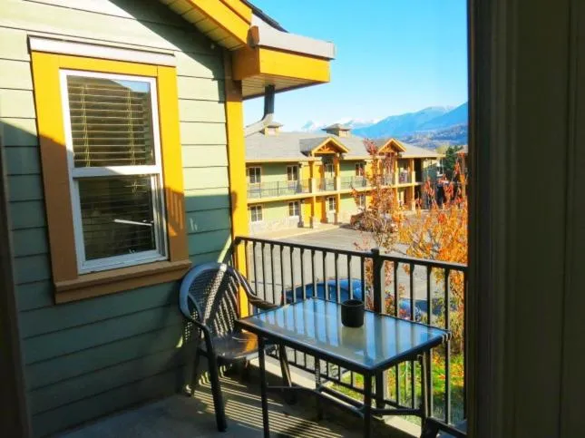Balcony/Terrace in Vedder River Inn