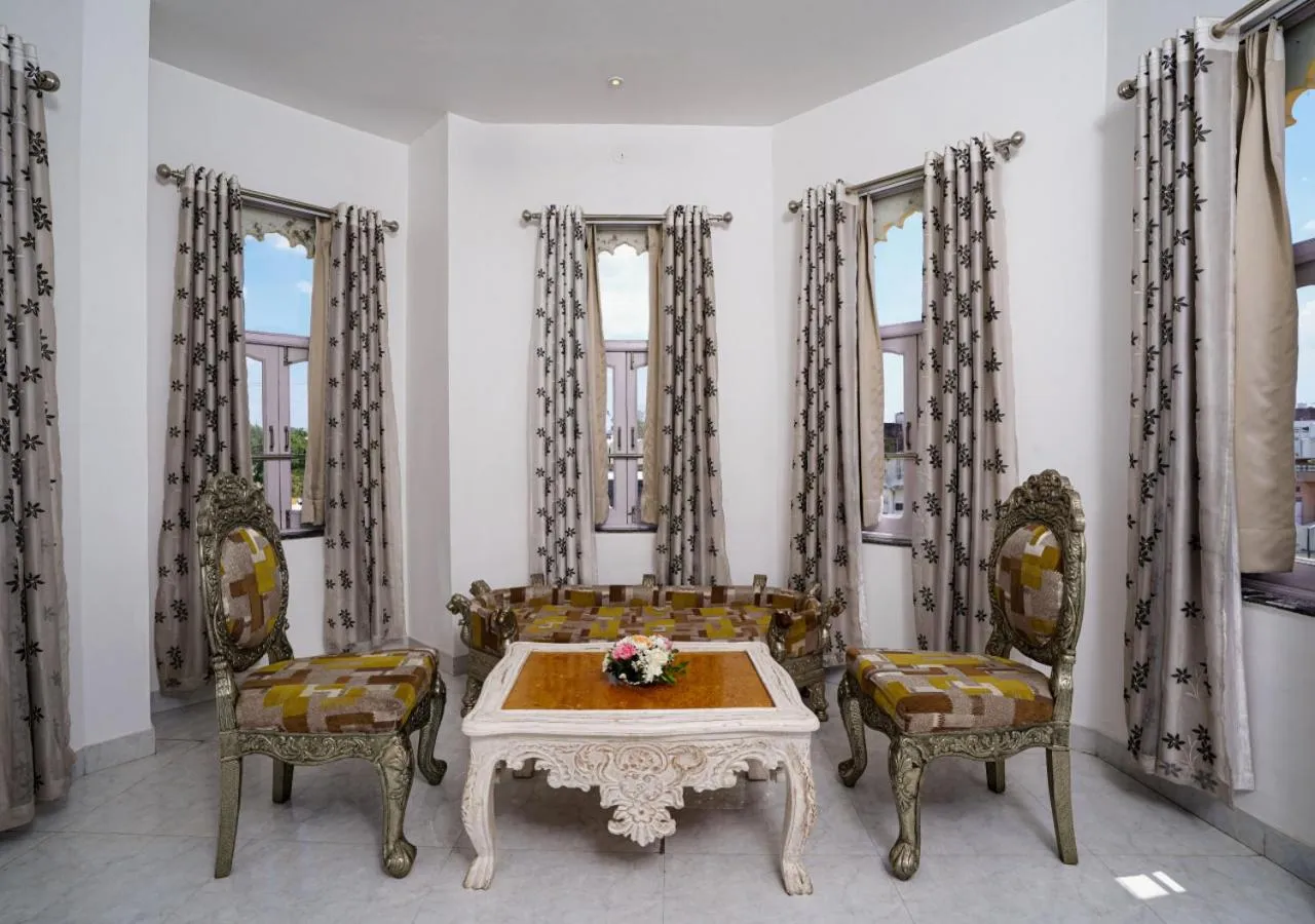 Bedroom in Bloom Boutique l Lake Pichola