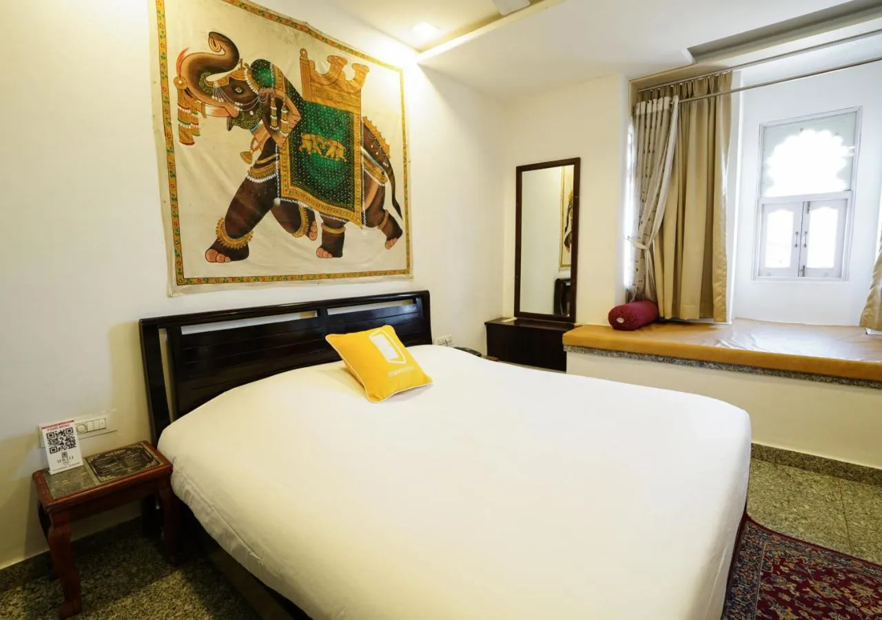 Bedroom, Bed in Bloom Boutique l Lake Pichola