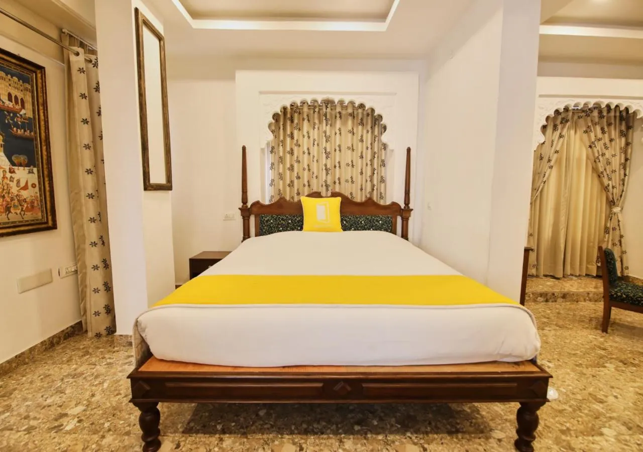 Bed in Bloom Boutique l Lake Pichola