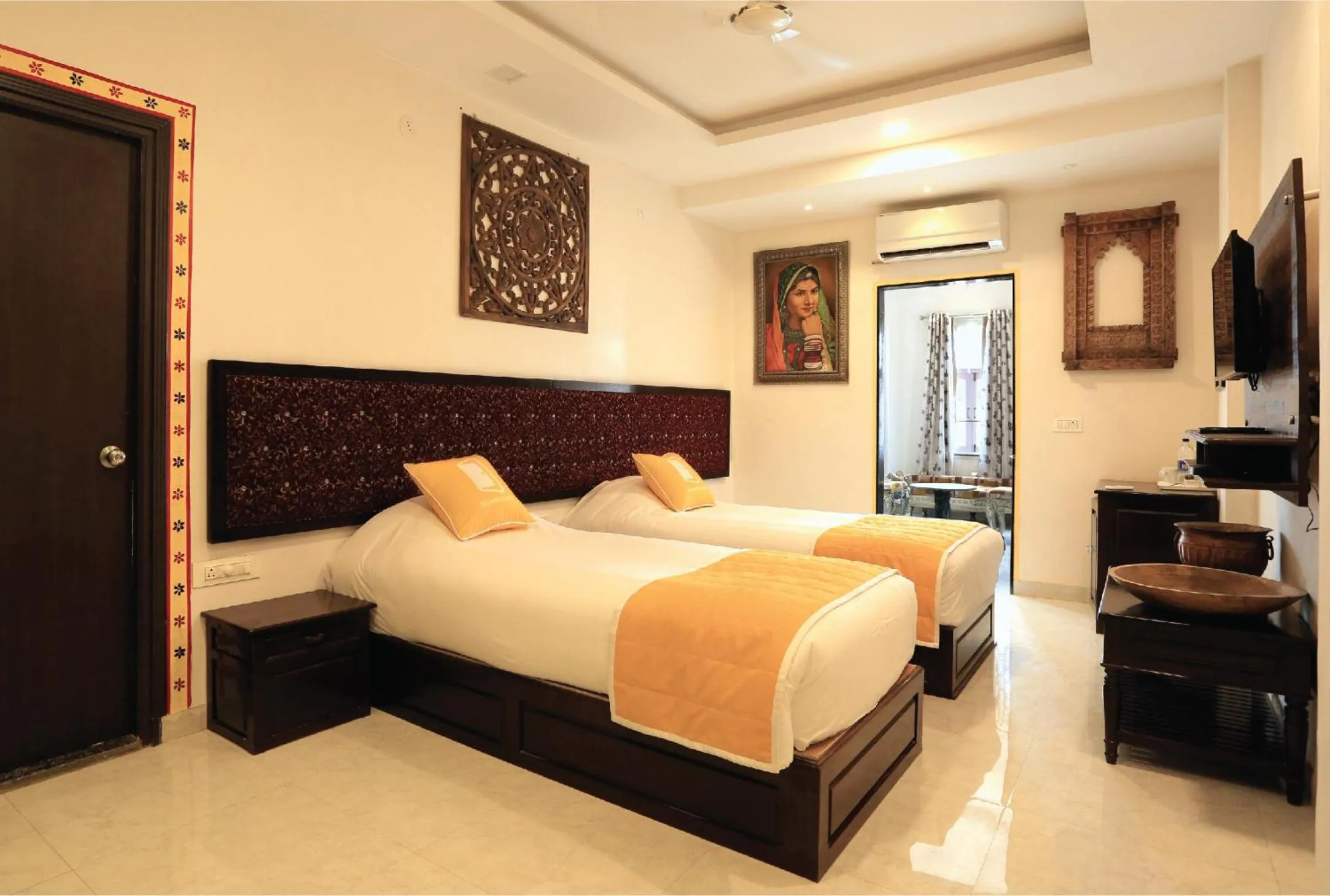 Bed in Bloom Boutique l Lake Pichola