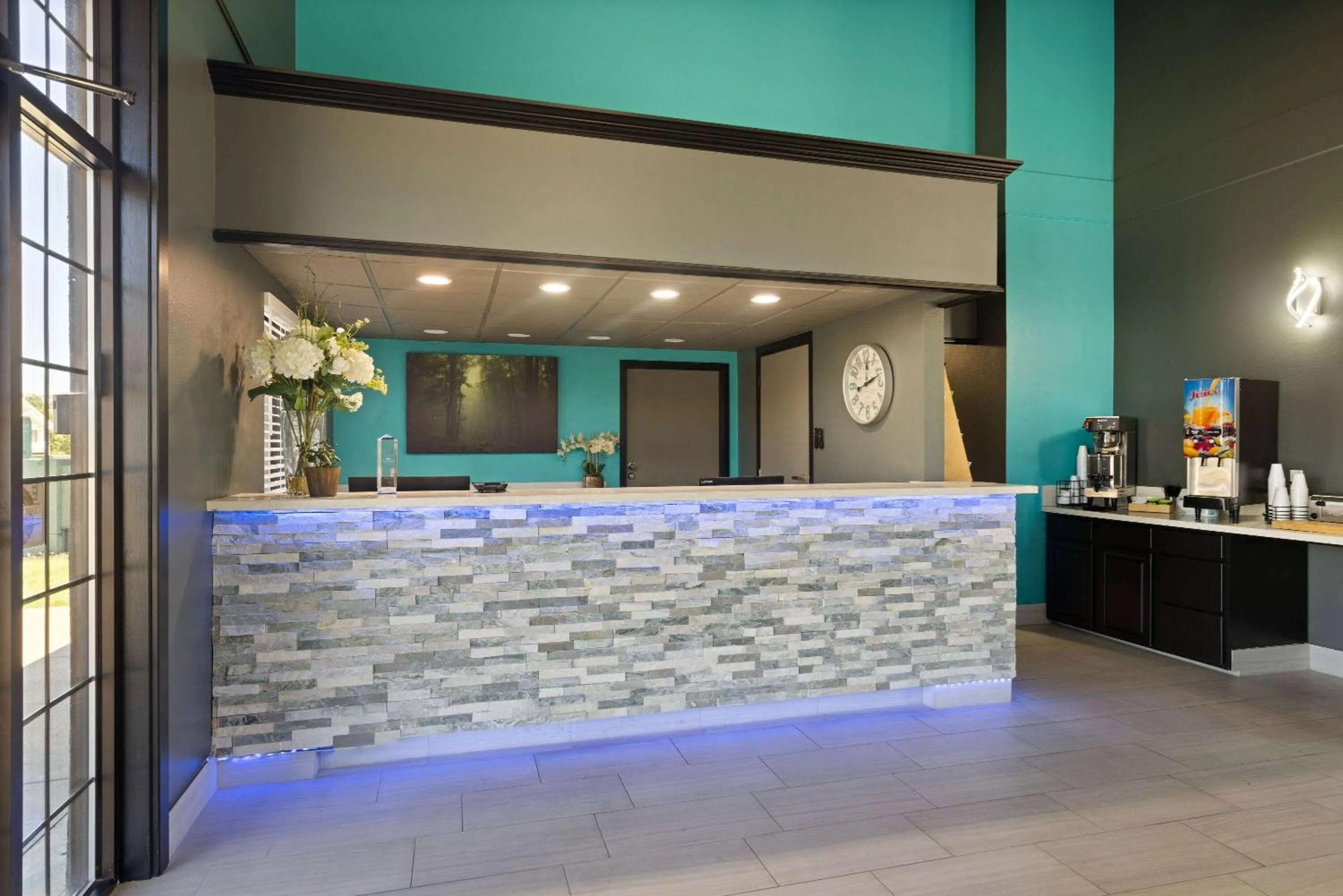 Lobby or reception in Baymont by Wyndham Branson Thousand Hills