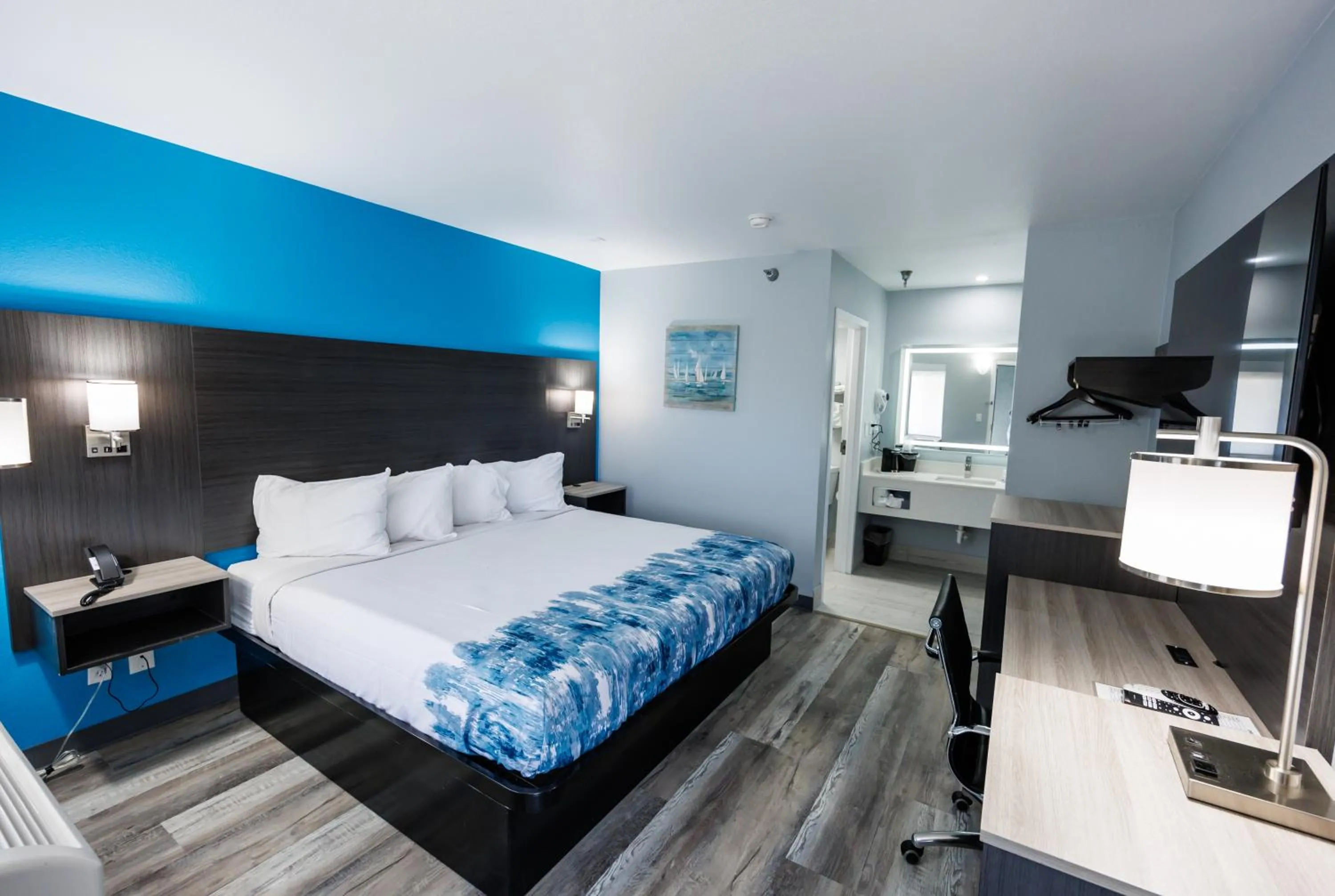 Bed in Baymont by Wyndham Branson Thousand Hills