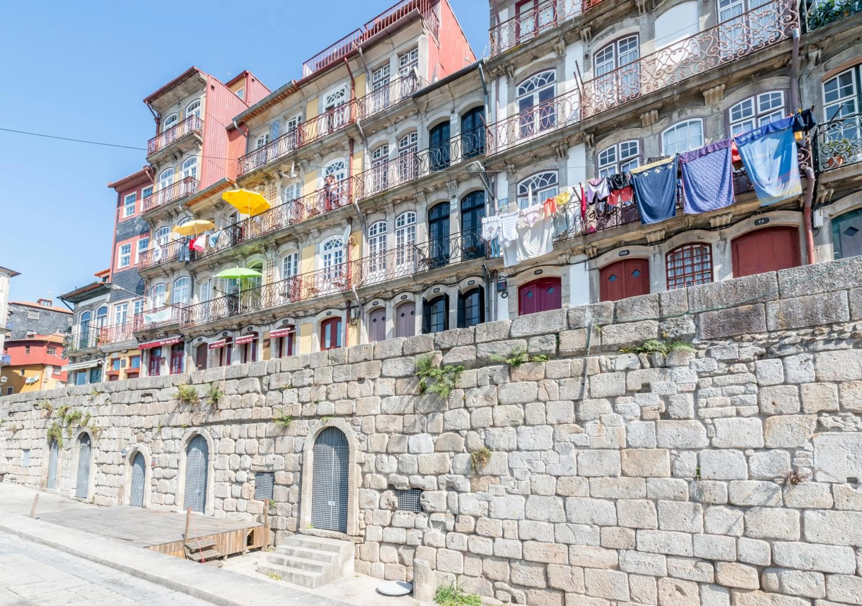 Nearby landmark in Oporto Street Fonte Taurina - Riverfront Suites