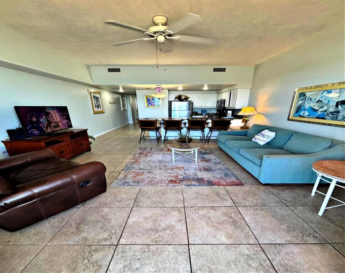 Wyndham Ocean Walk Penthouse Floor 1 BR Resort Condo Direct Oceanfront - Daytona Funland 1908