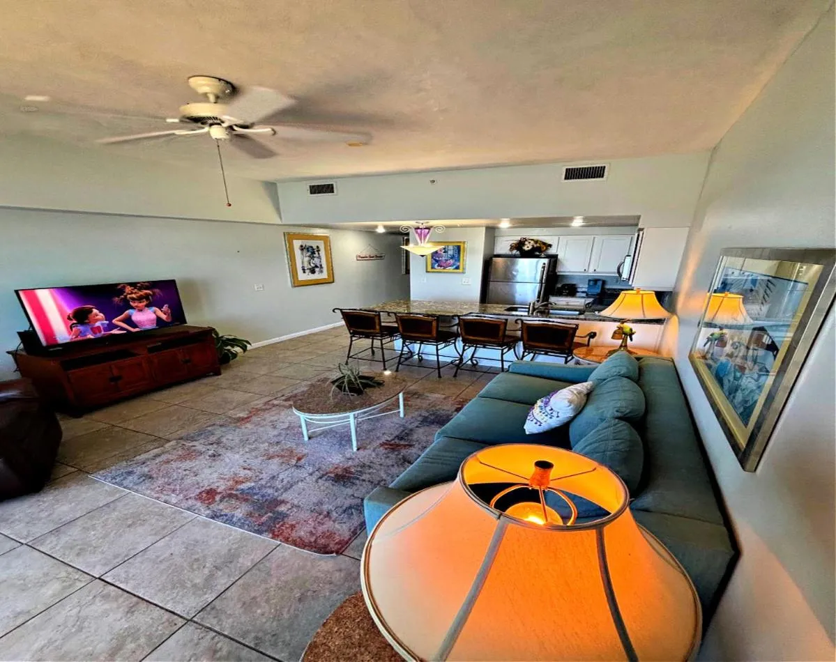 Wyndham Ocean Walk Penthouse Floor 1 BR Resort Condo Direct Oceanfront - Daytona Funland 1908