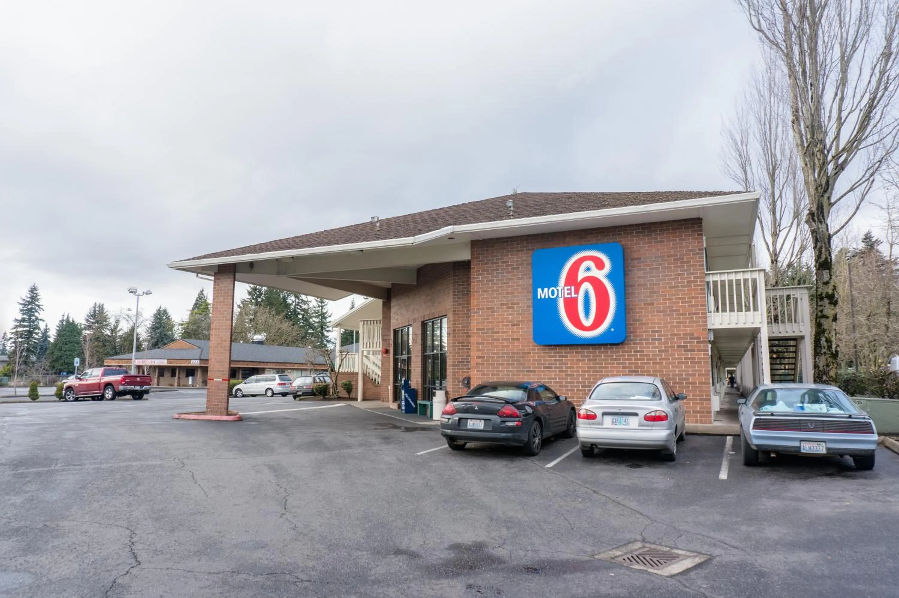 Facade/entrance in Motel 6-Vancouver, WA