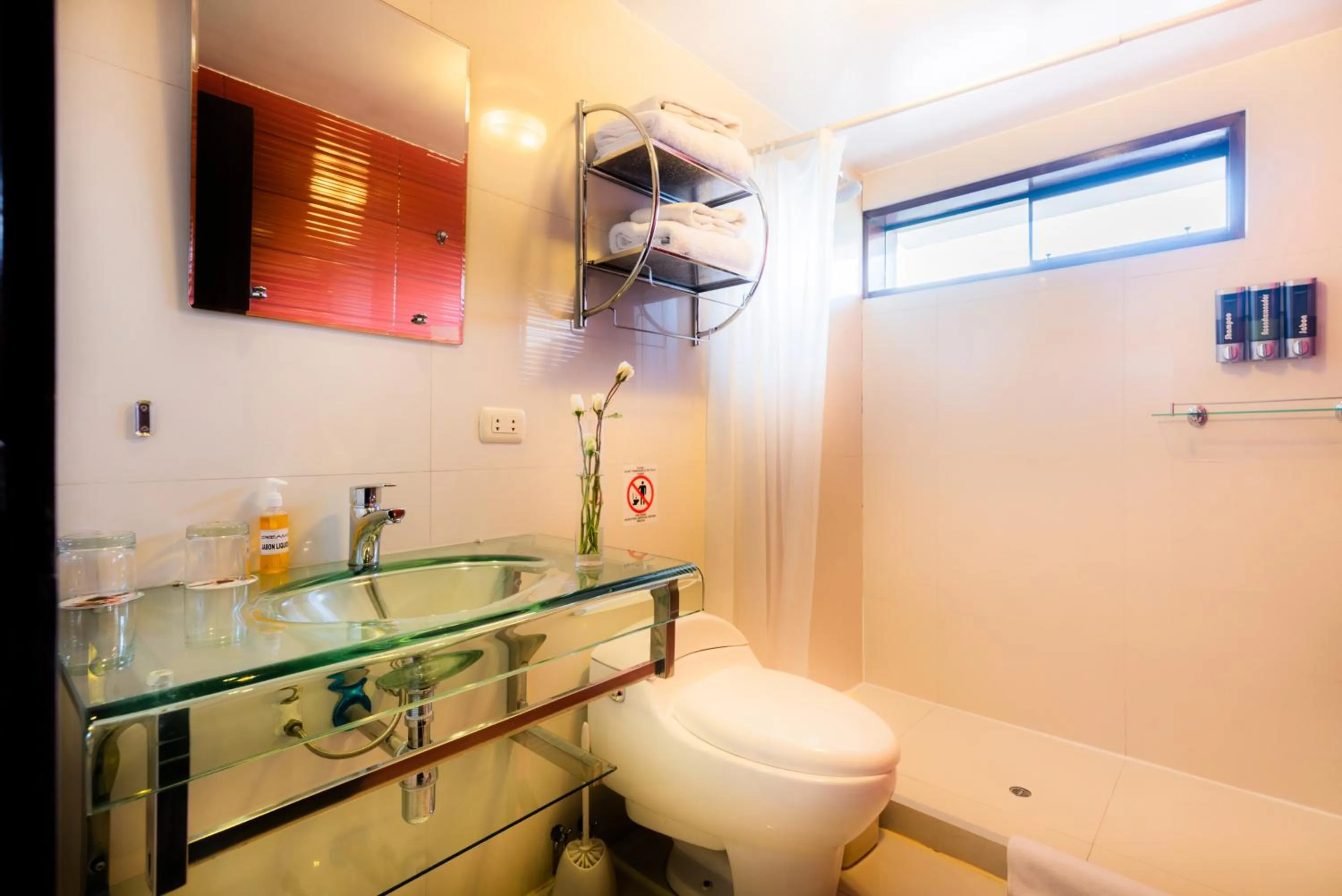 Shower in Dreams Hotel Boutique