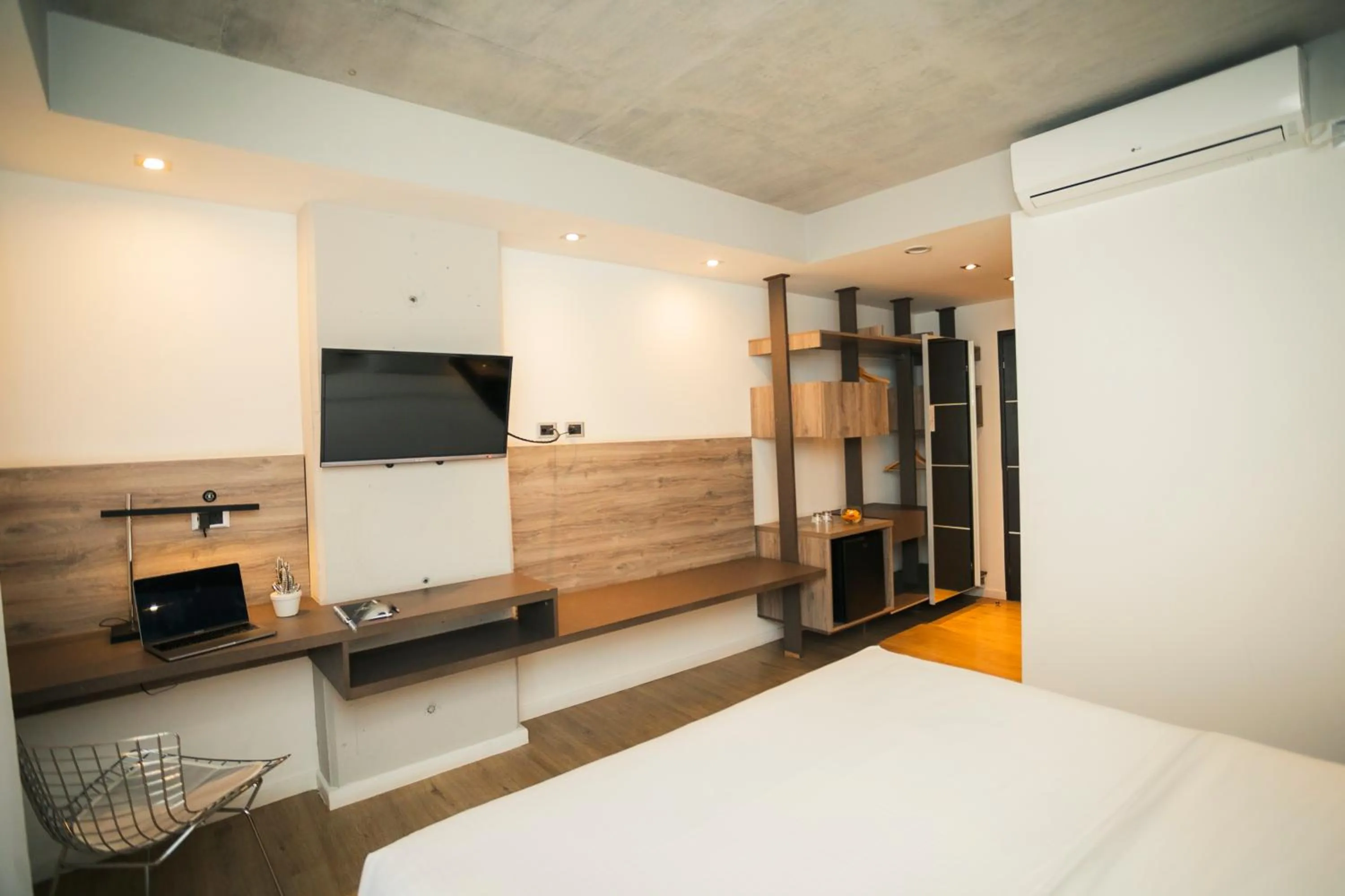 Bed in Unit Santa Rosa