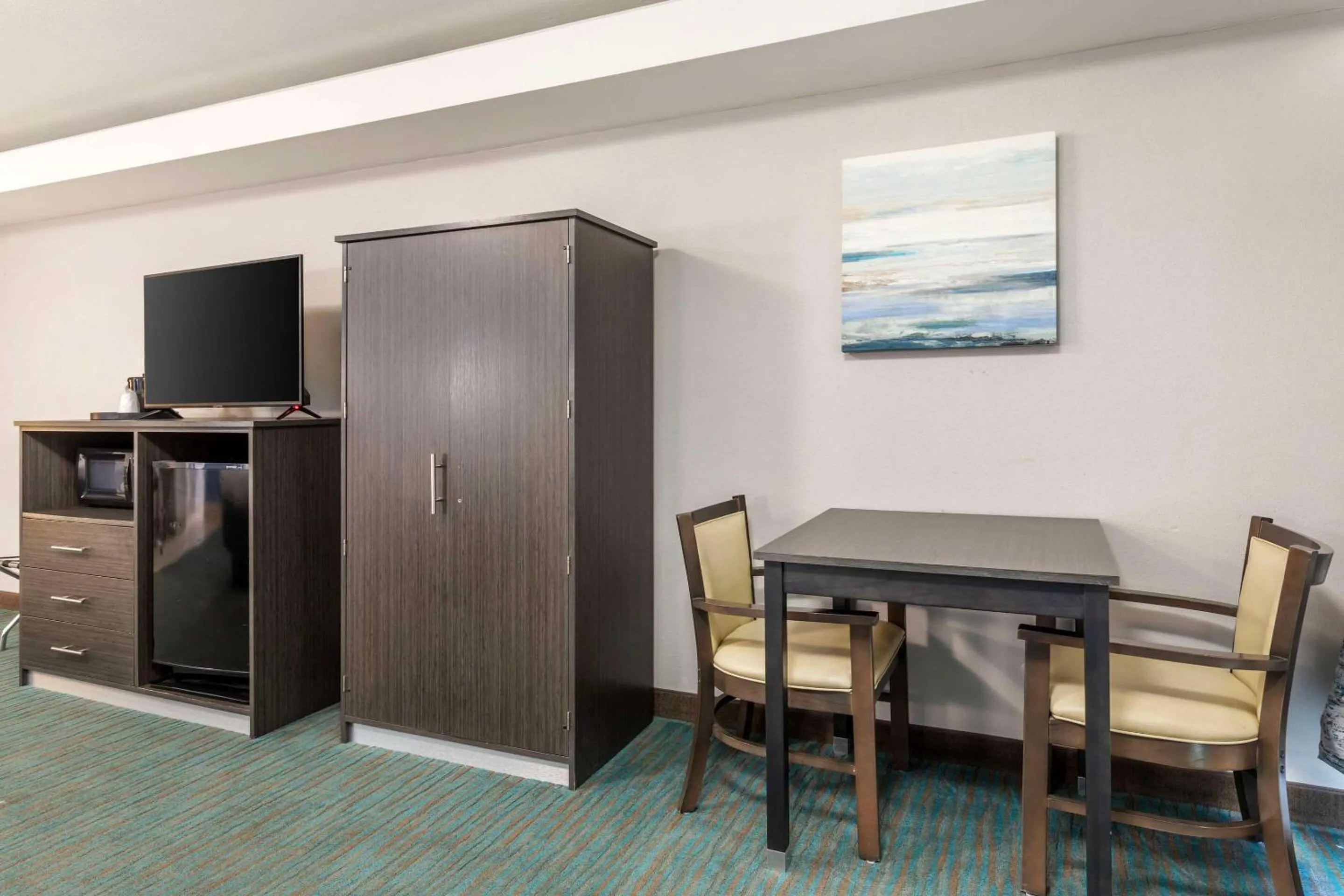 Bedroom in Comfort Inn Dallas North Love Field Airport